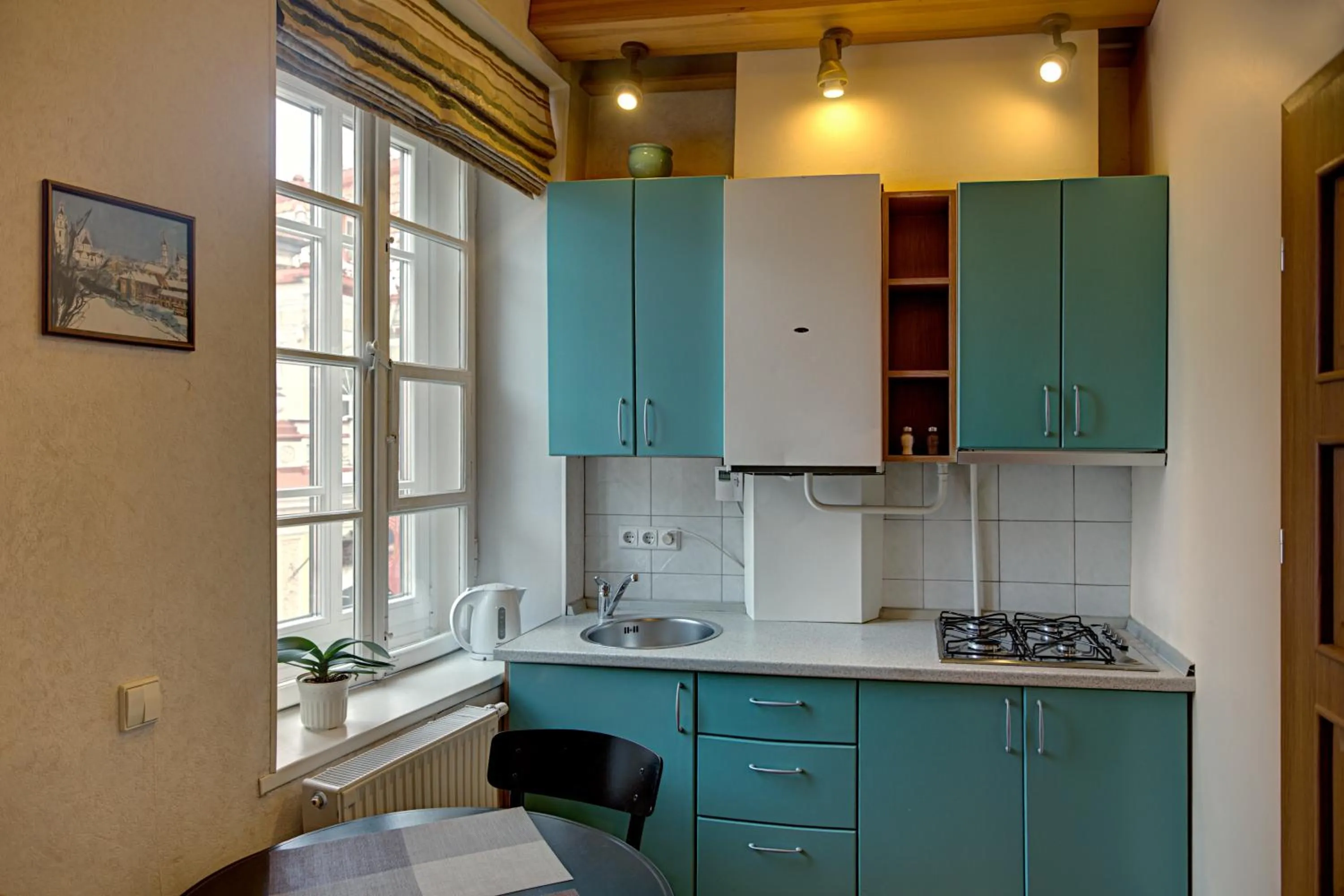 Kitchen or kitchenette in Bernardinu B&B House