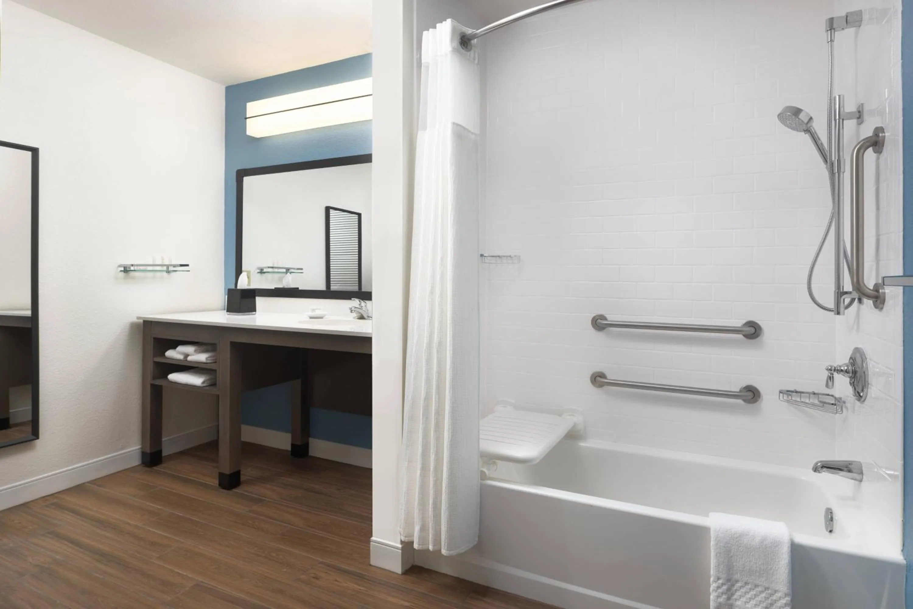 Bathroom in Residence Inn by Marriott San Francisco Airport San Mateo