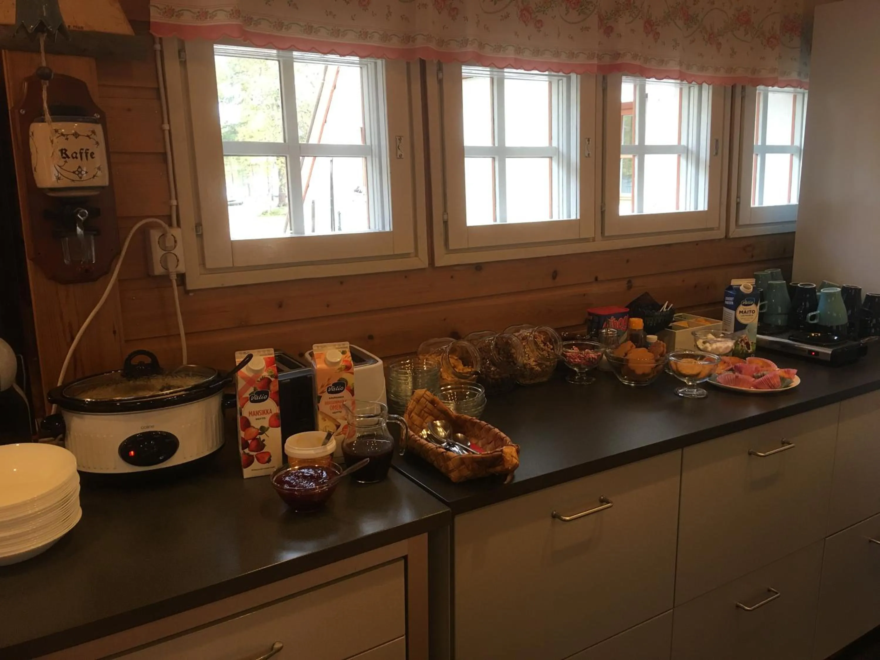 Restaurant/places to eat in Arctic Lodge Hetan Kota