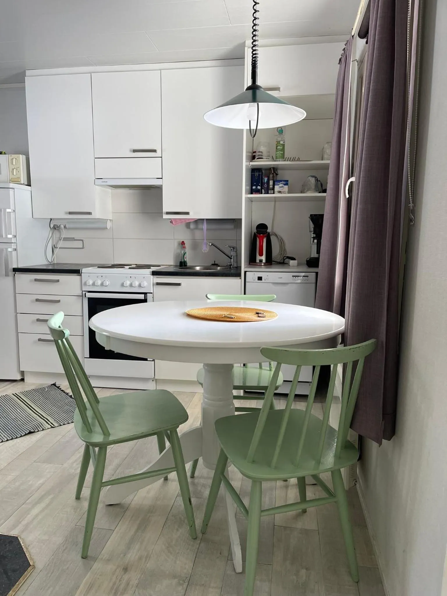 Kitchen or kitchenette in Arctic Lodge Hetan Kota