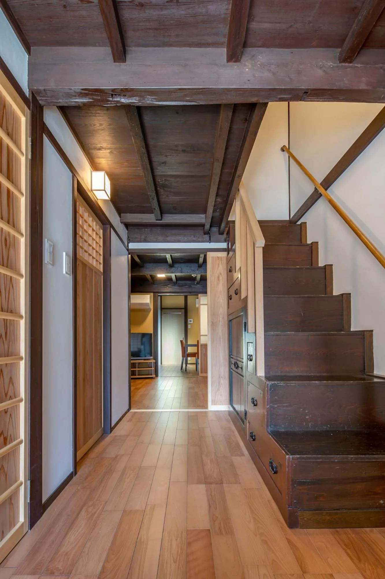 Decorative detail in Obama Machiya Stay