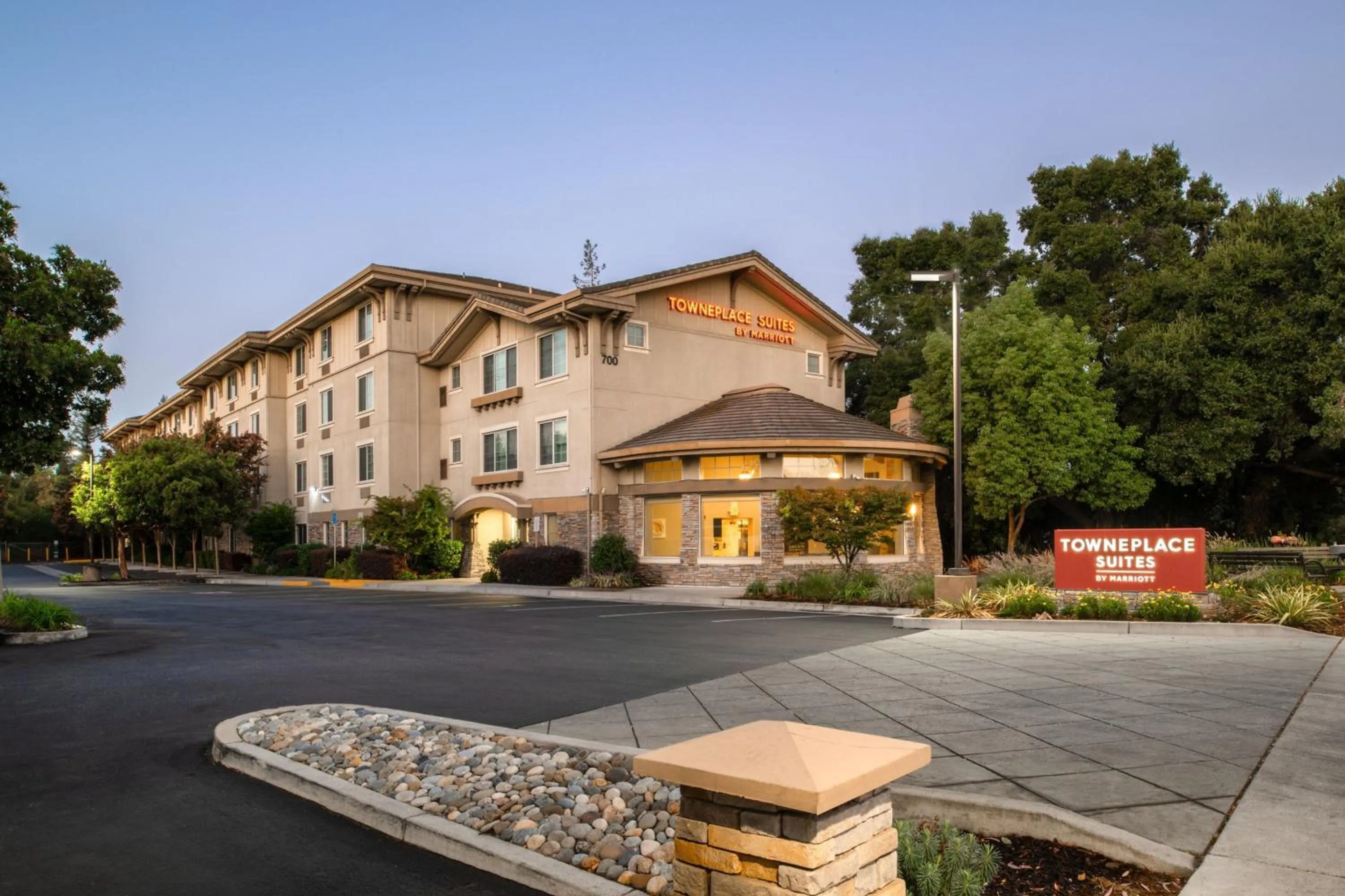 Property building in TownePlace Suites San Jose Campbell