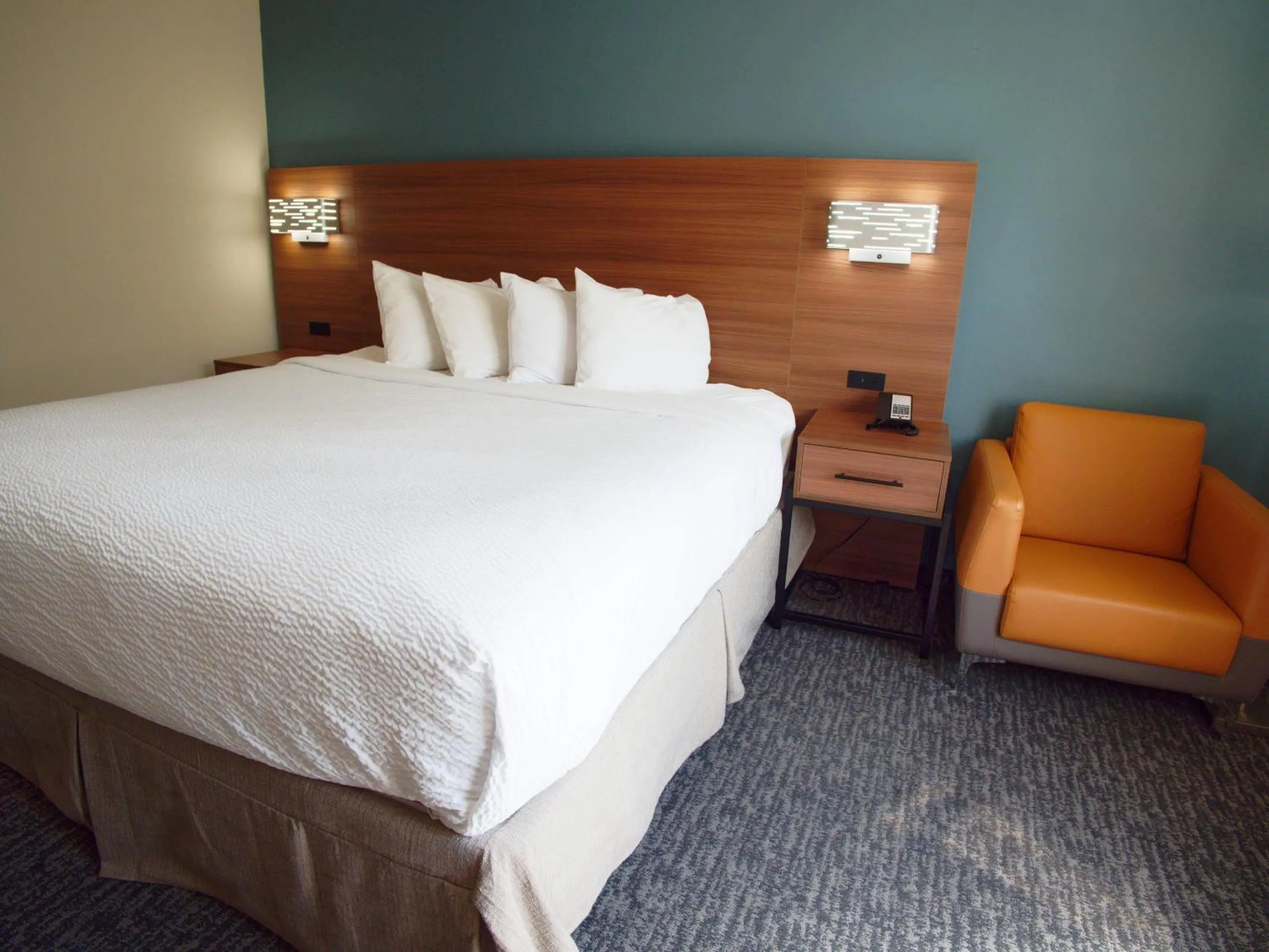 Bedroom, Bed in Country Inn & Suites by Radisson, Coeur d'Alene