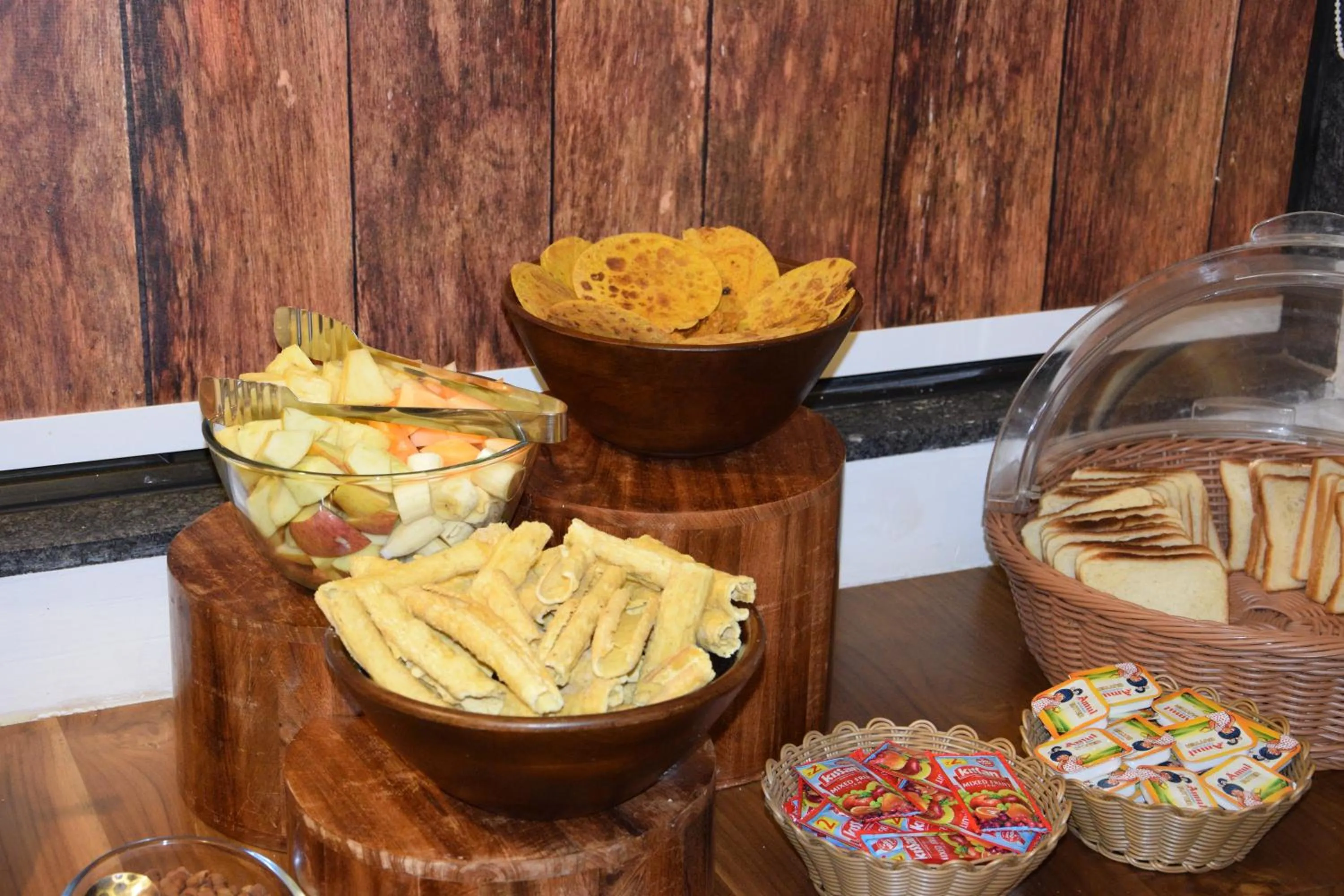 Food and drinks in Hotel City Inn