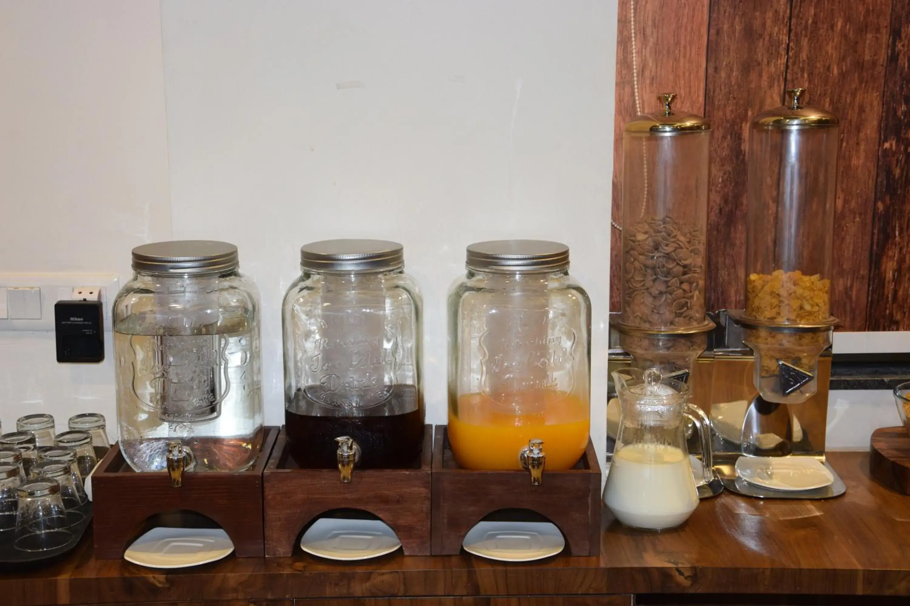 Food and drinks in Hotel City Inn Food and drinks in Hotel City Inn