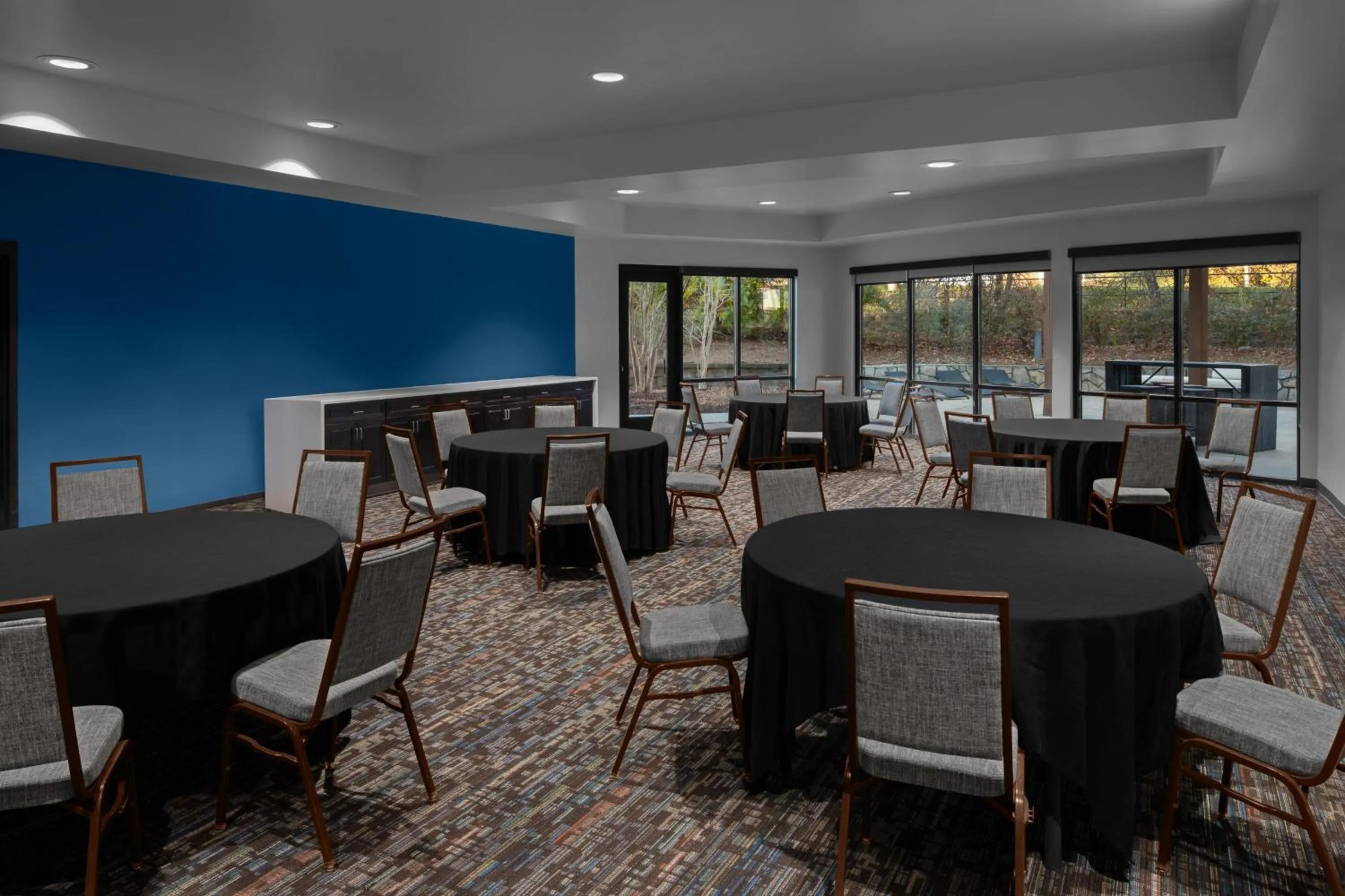 Meeting/conference room in Courtyard by Marriott Raleigh North/Triangle Town Center