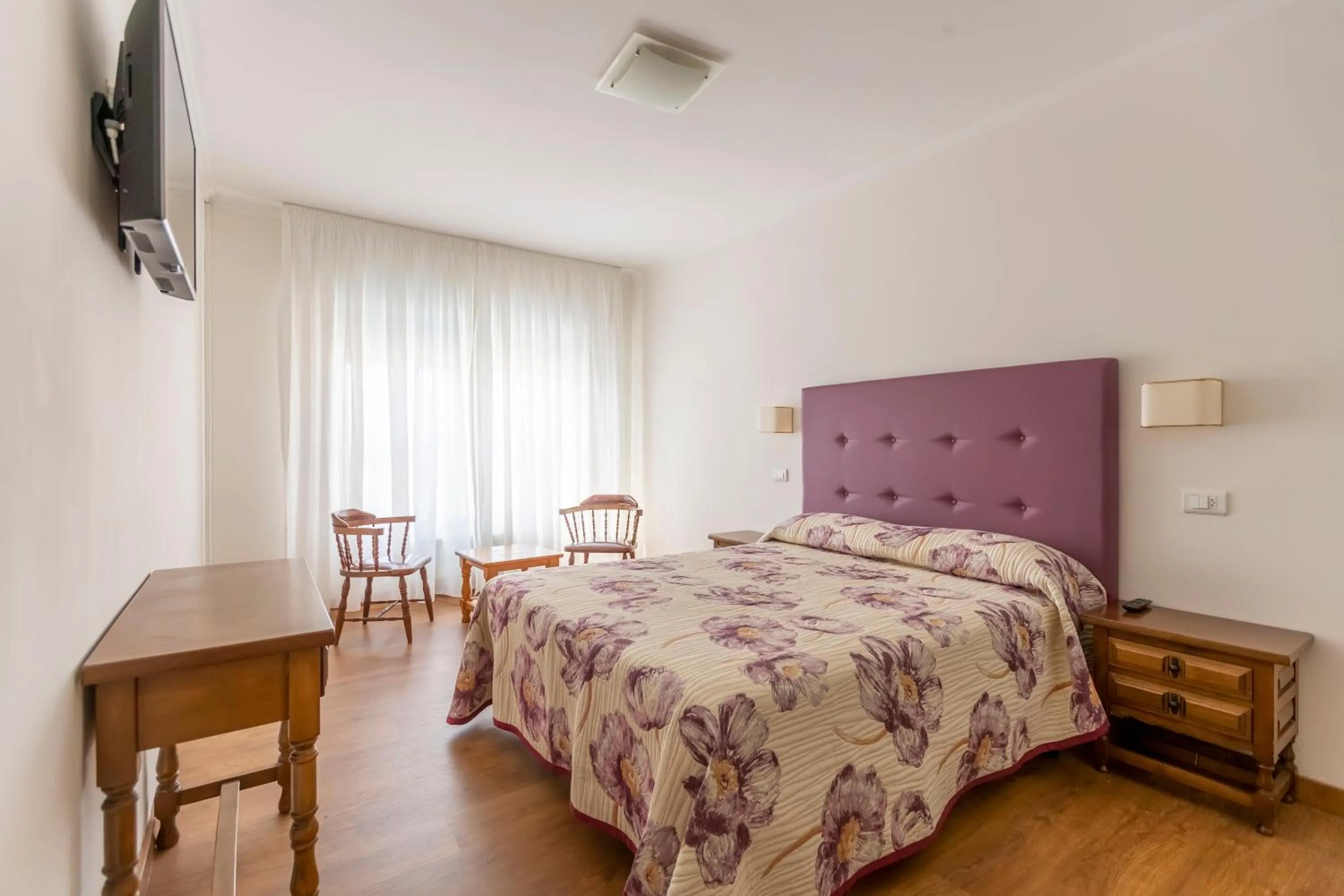 Bed in Hotel Nautilus