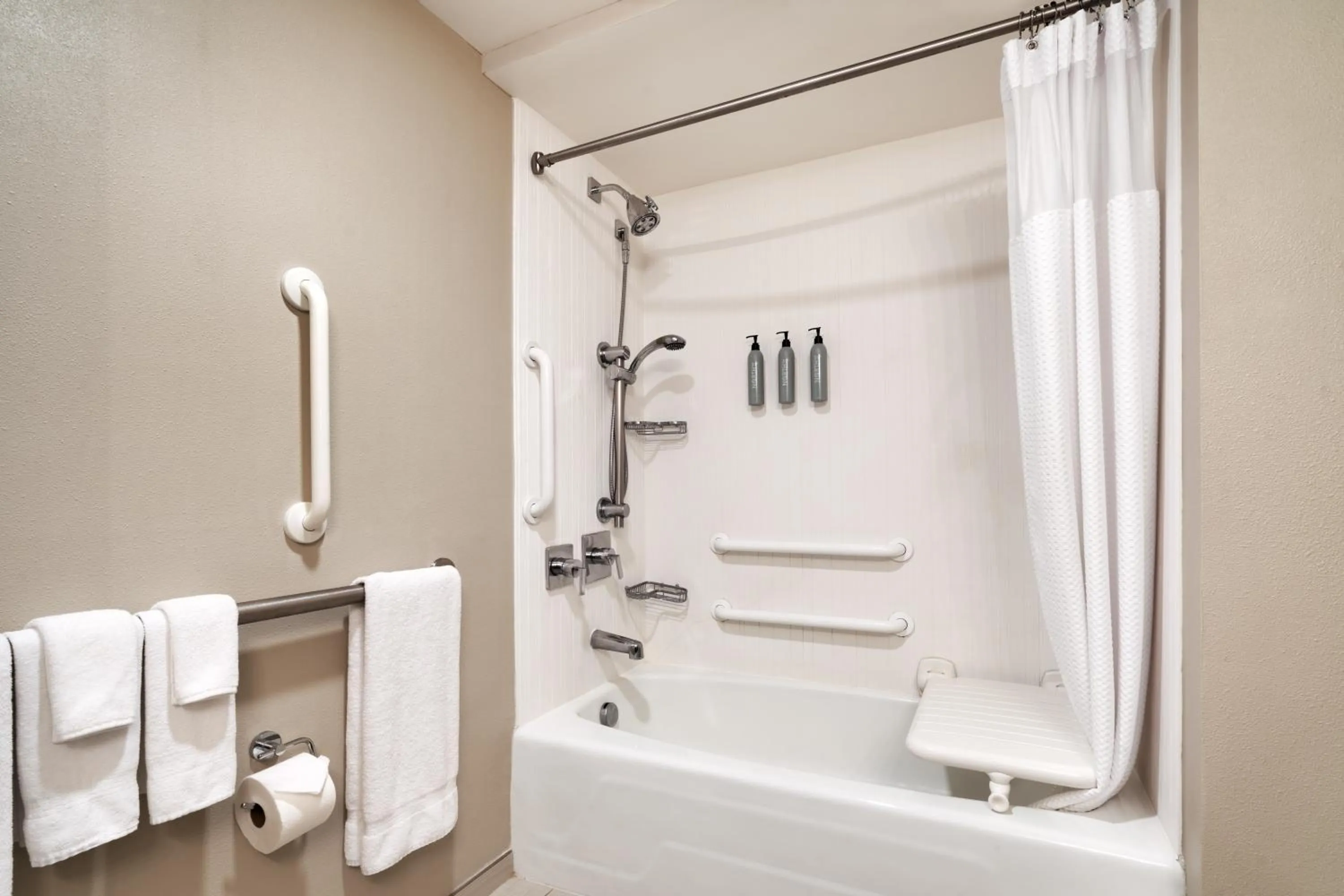 Bathroom in Courtyard by Marriott Ogden