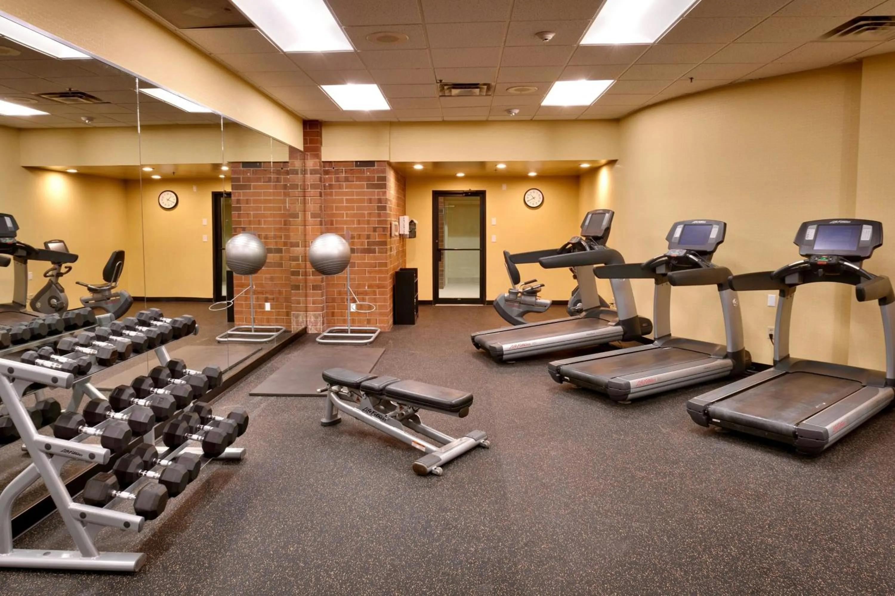 Fitness centre/facilities in Courtyard by Marriott Ogden