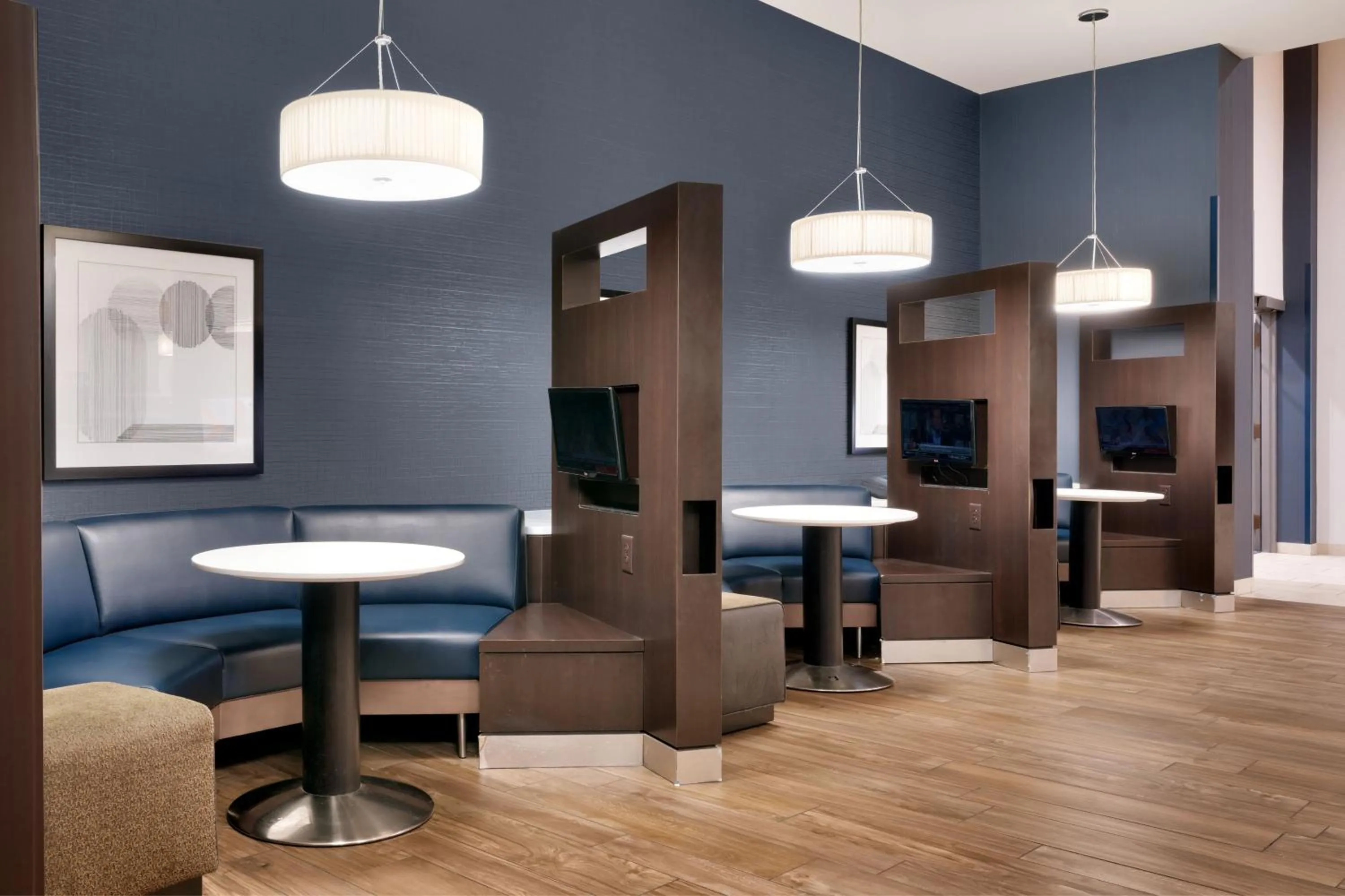 Restaurant/places to eat in Courtyard by Marriott Ogden