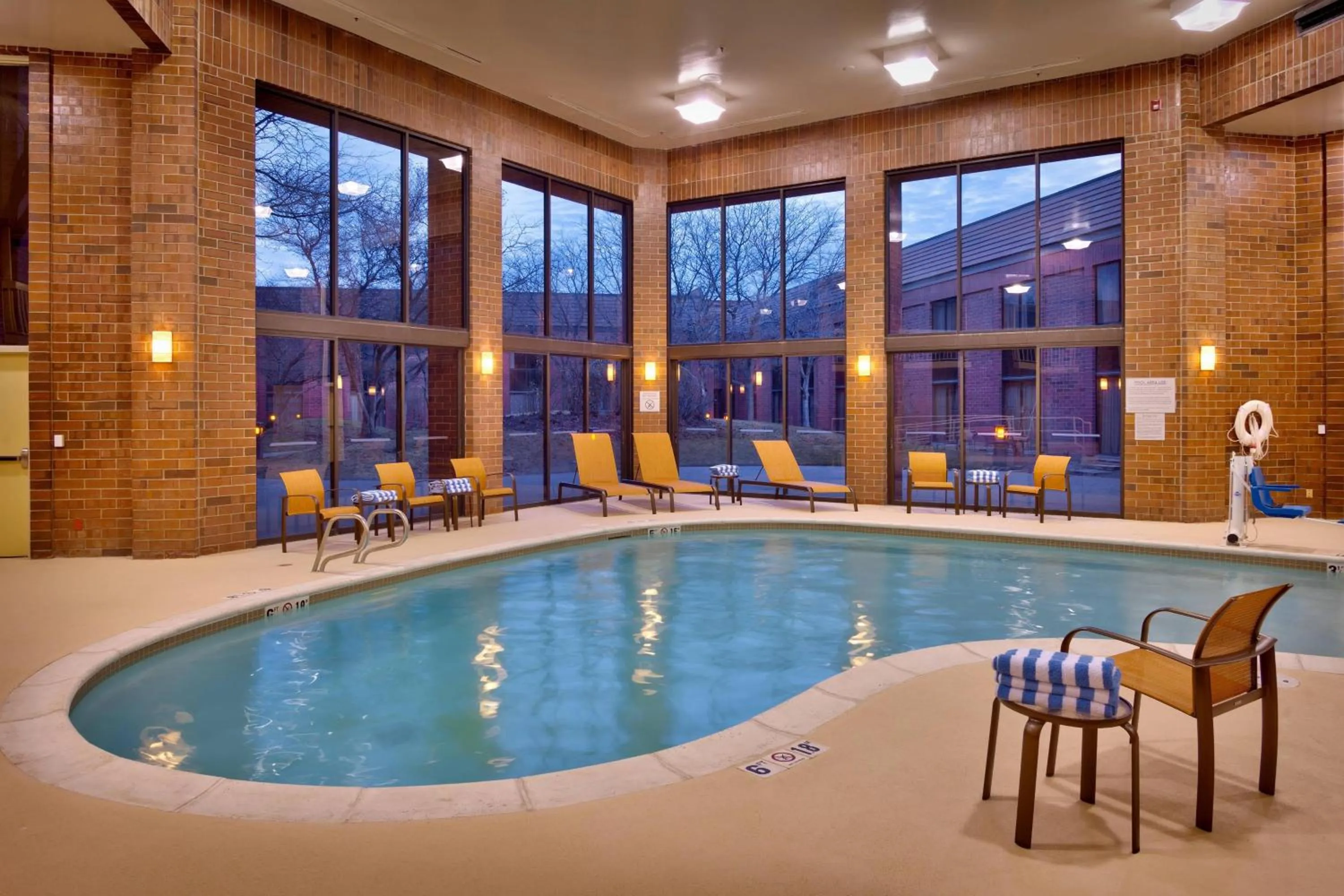 Swimming pool in Courtyard by Marriott Ogden