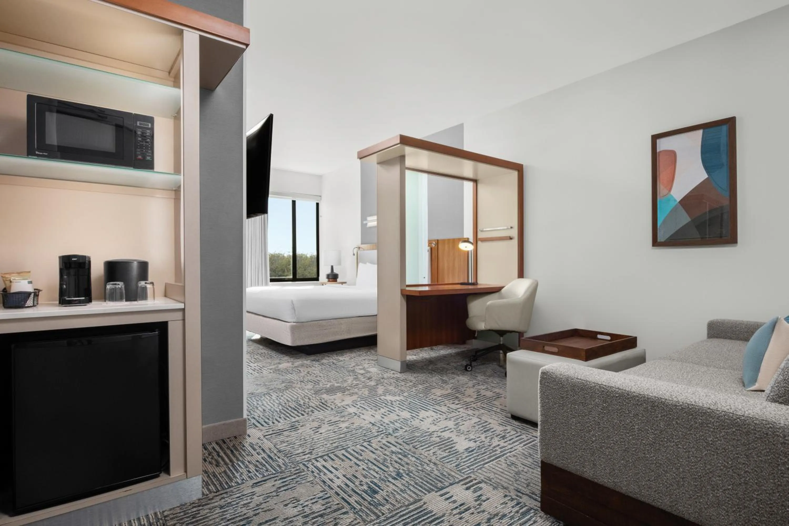 Coffee/tea facilities, Bed in SpringHill Suites Irvine John Wayne Airport / Orange County