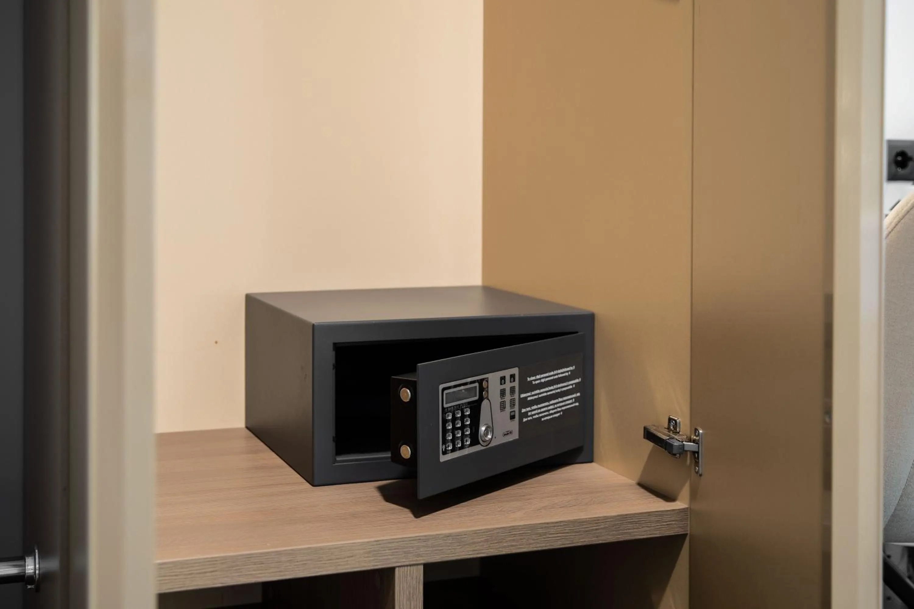 safe in City Hotels Algirdas