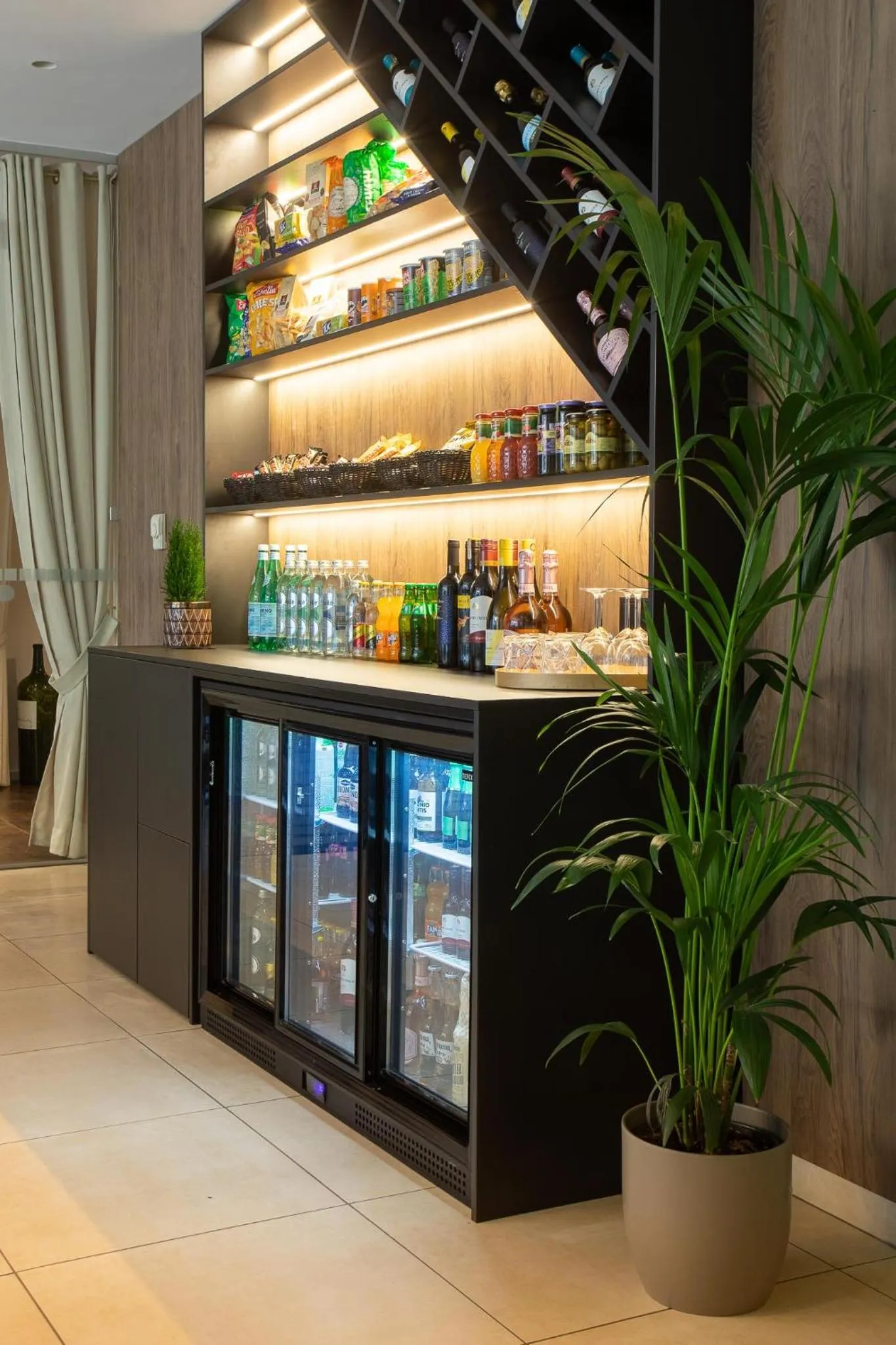 Restaurant/places to eat in City Hotels Algirdas