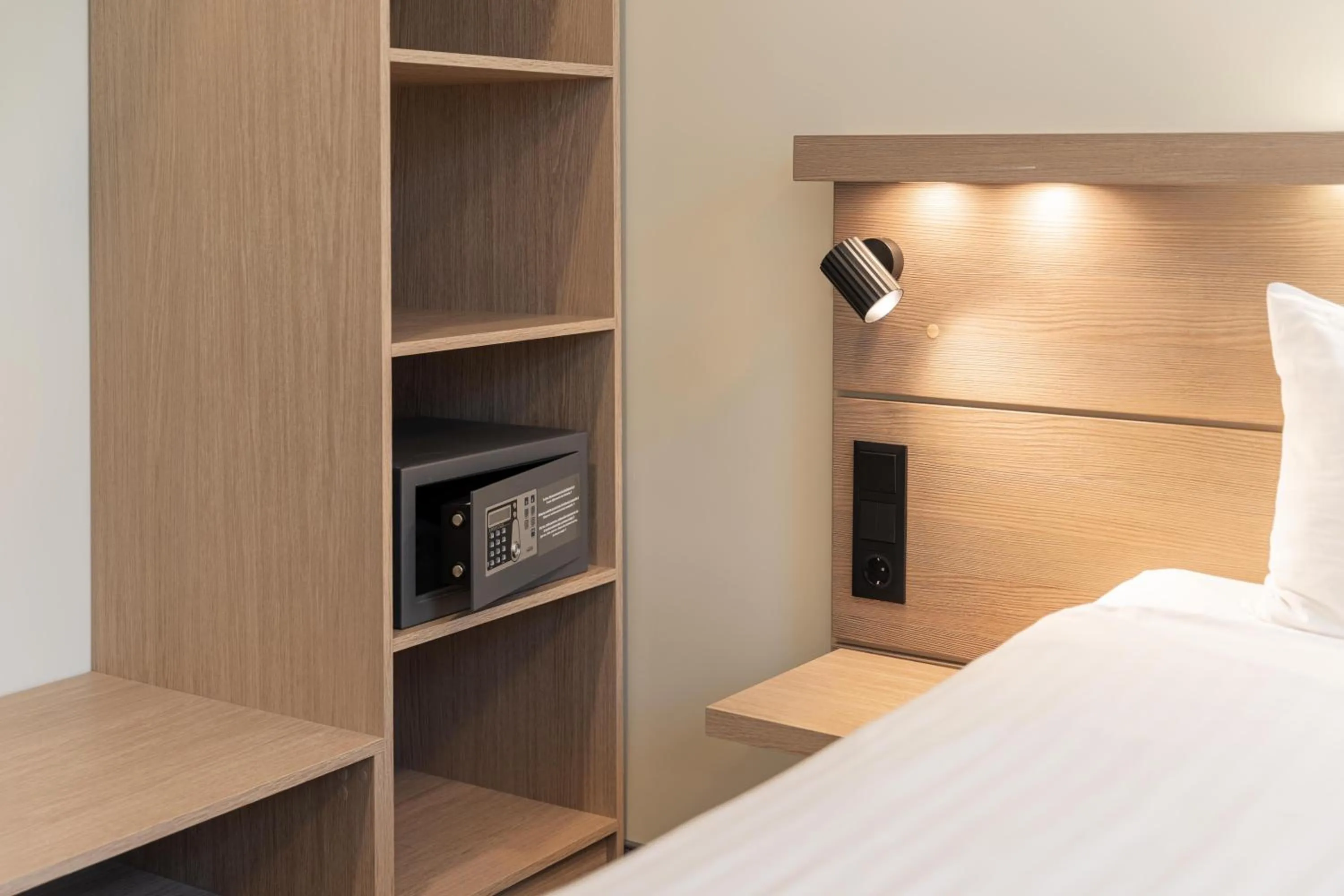 safe, Bed in City Hotels Algirdas