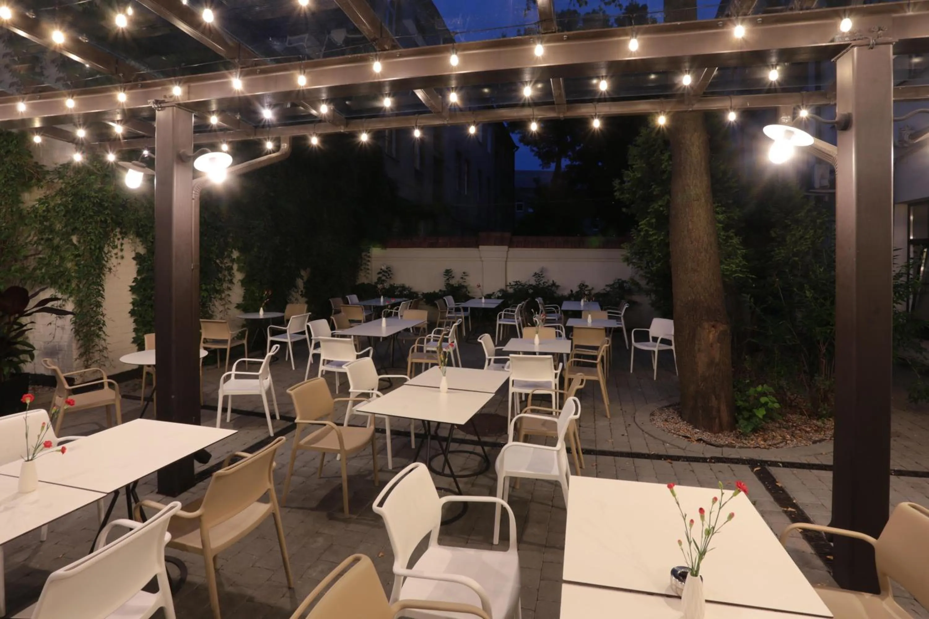 Restaurant/places to eat in City Hotels Algirdas