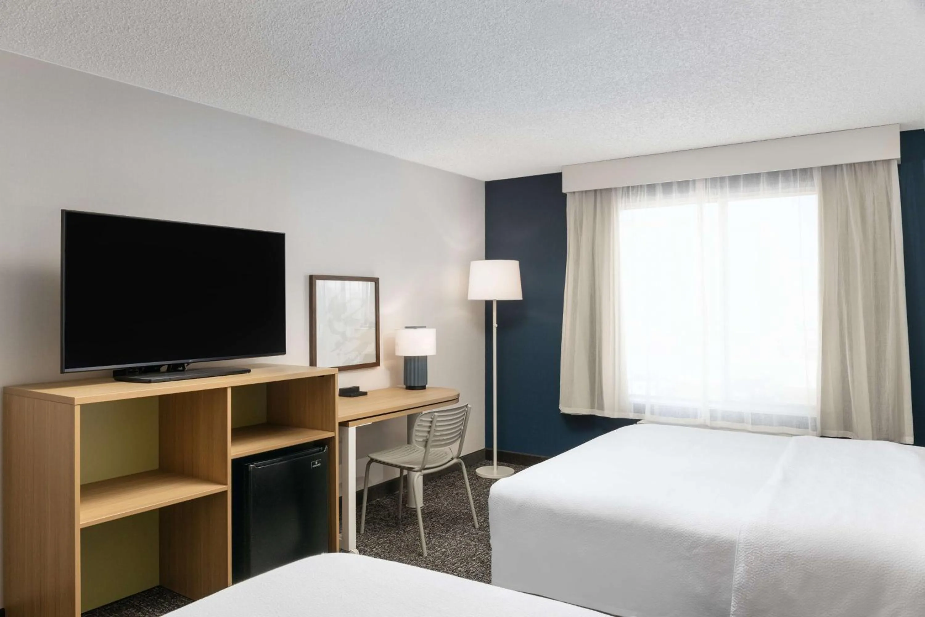 Bedroom, Bed in Spark by Hilton Salt Lake City Airport