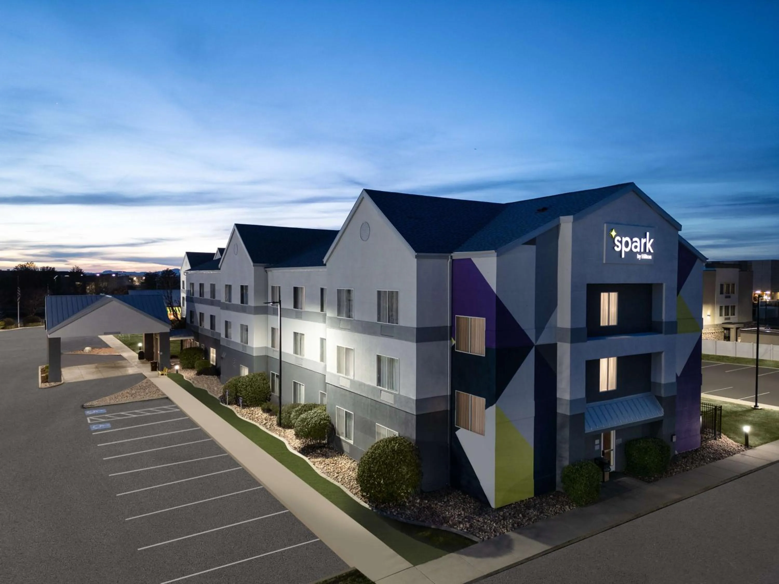 Property building in Spark by Hilton Salt Lake City Airport