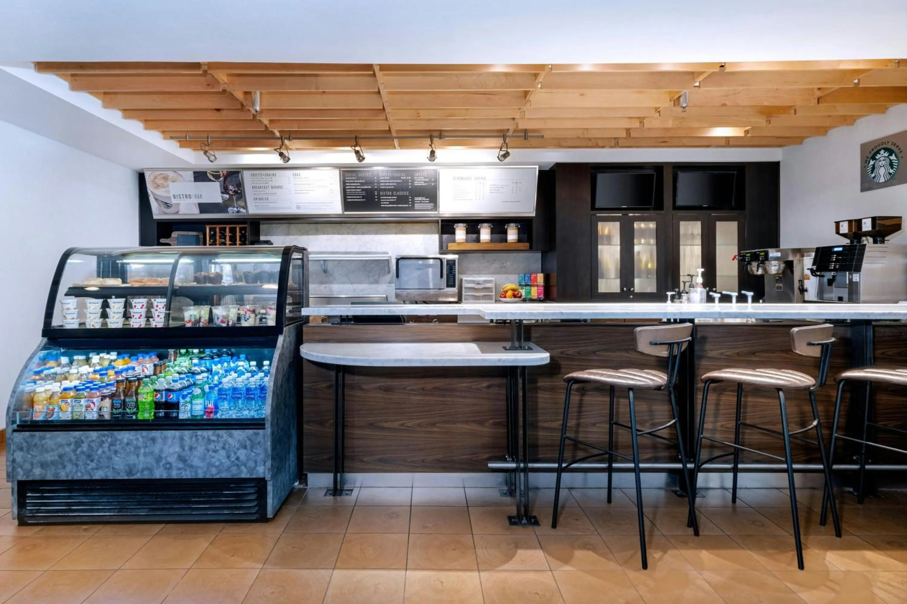 Restaurant/places to eat in Courtyard Tampa North / I-75 Fletcher