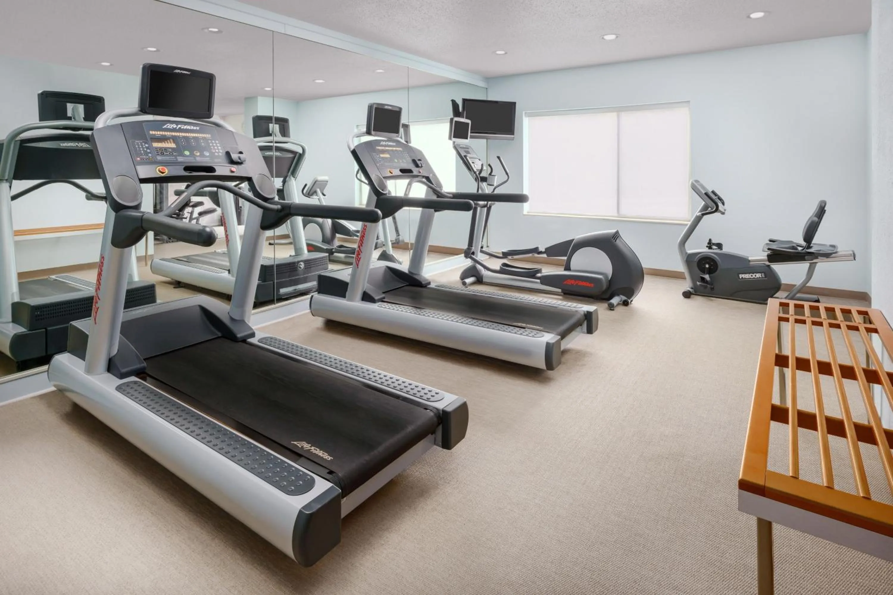 Fitness centre/facilities in SpringHill Suites Providence West Warwick