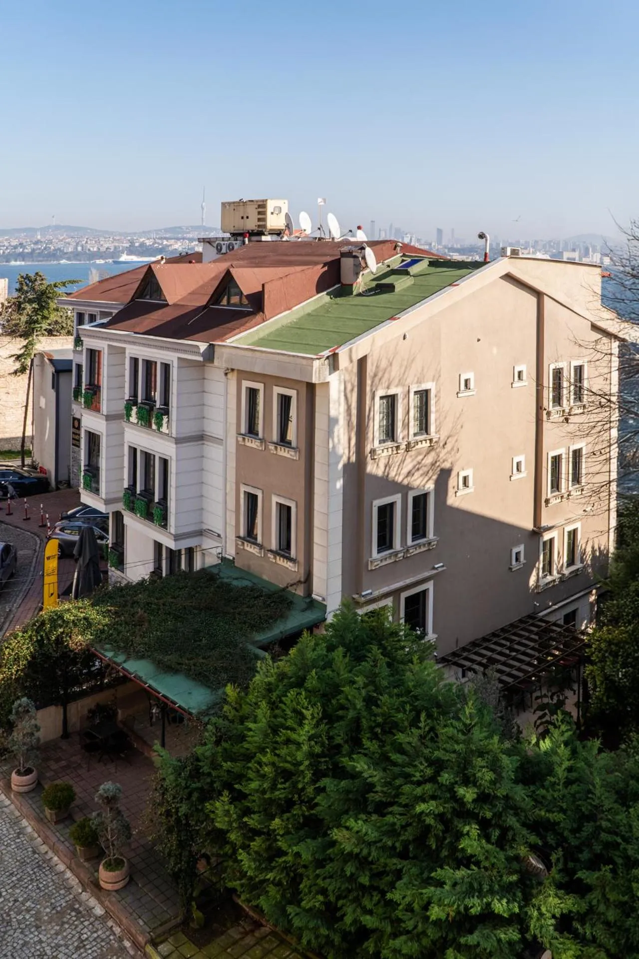 Property building in Sublime Porte Hotel