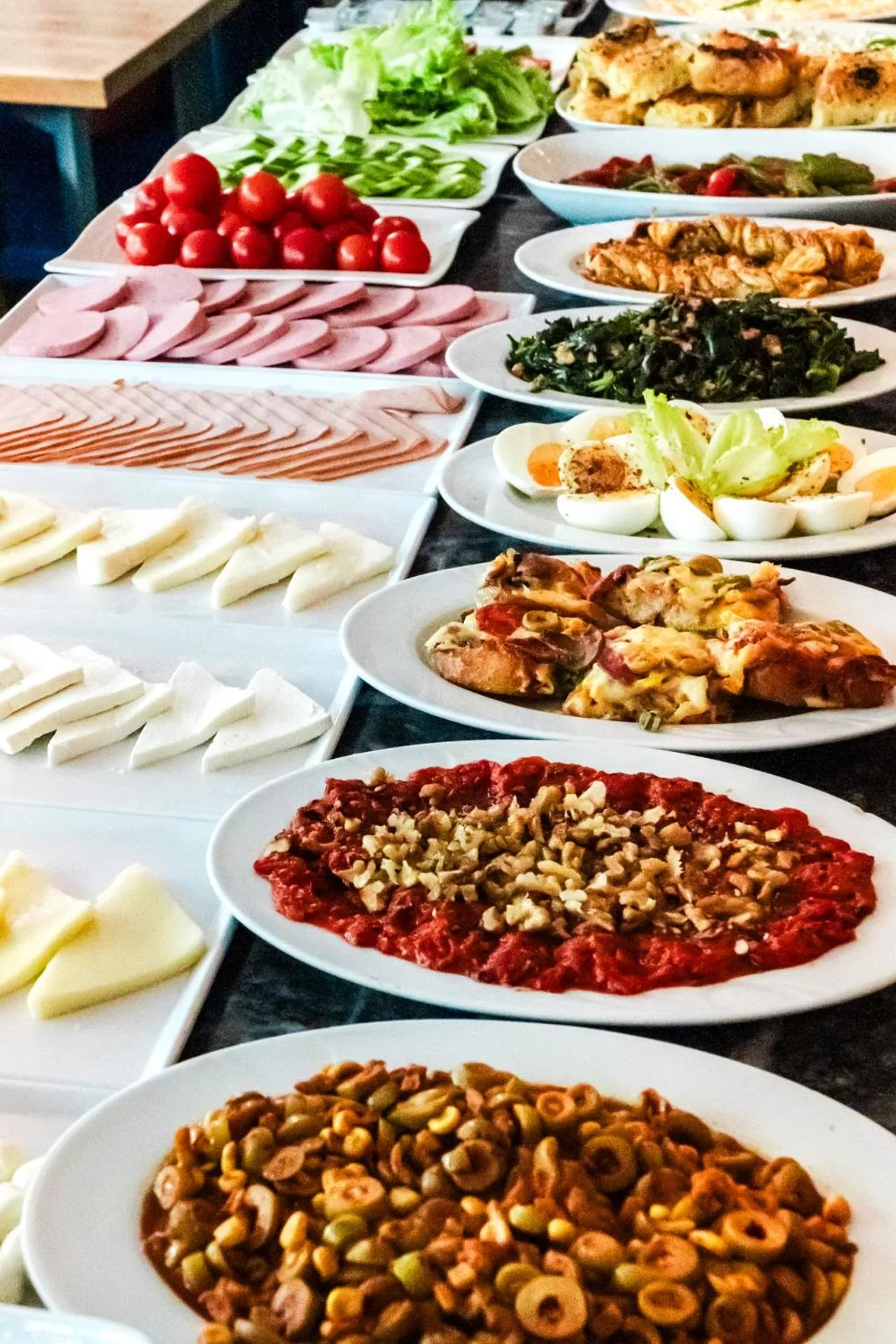 Buffet breakfast in Sublime Porte Hotel