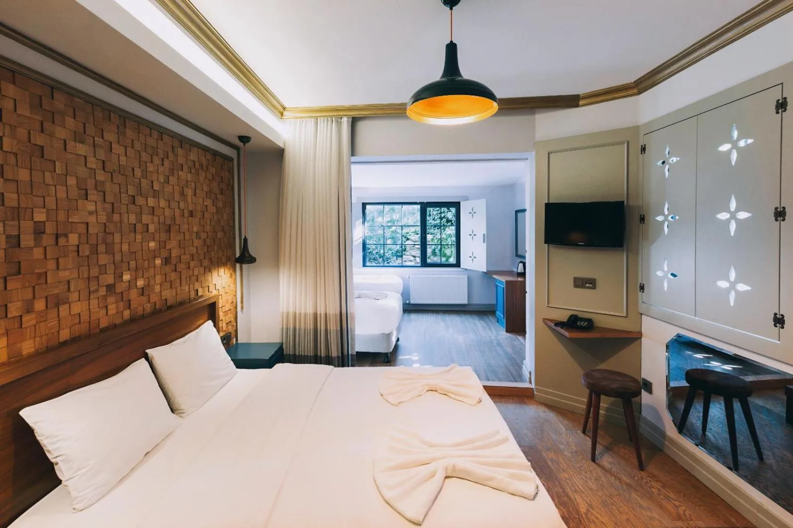 Bed in Sublime Porte Hotel