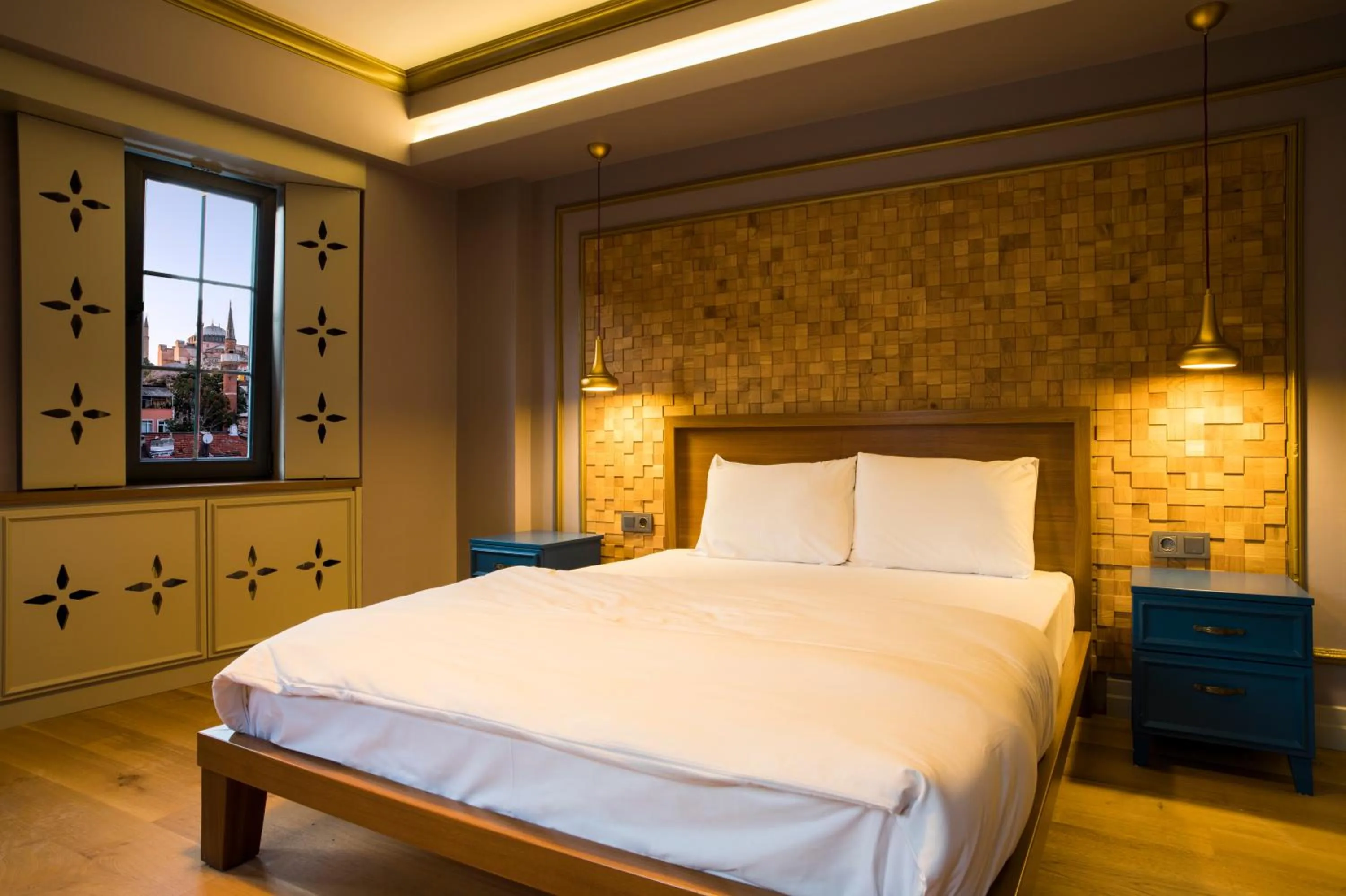City view, Bed in Sublime Porte Hotel