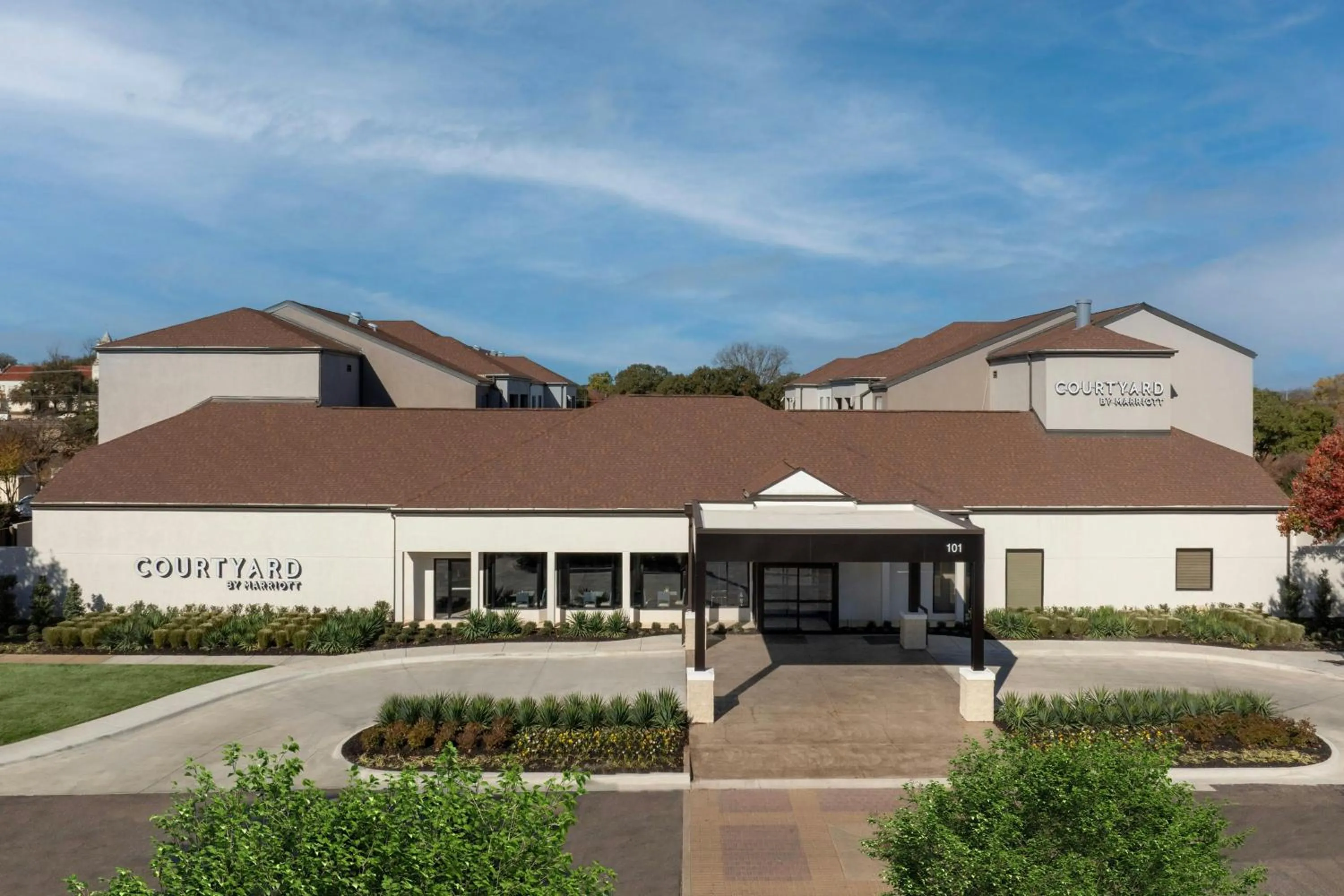 Property building in Courtyard by Marriott Waco