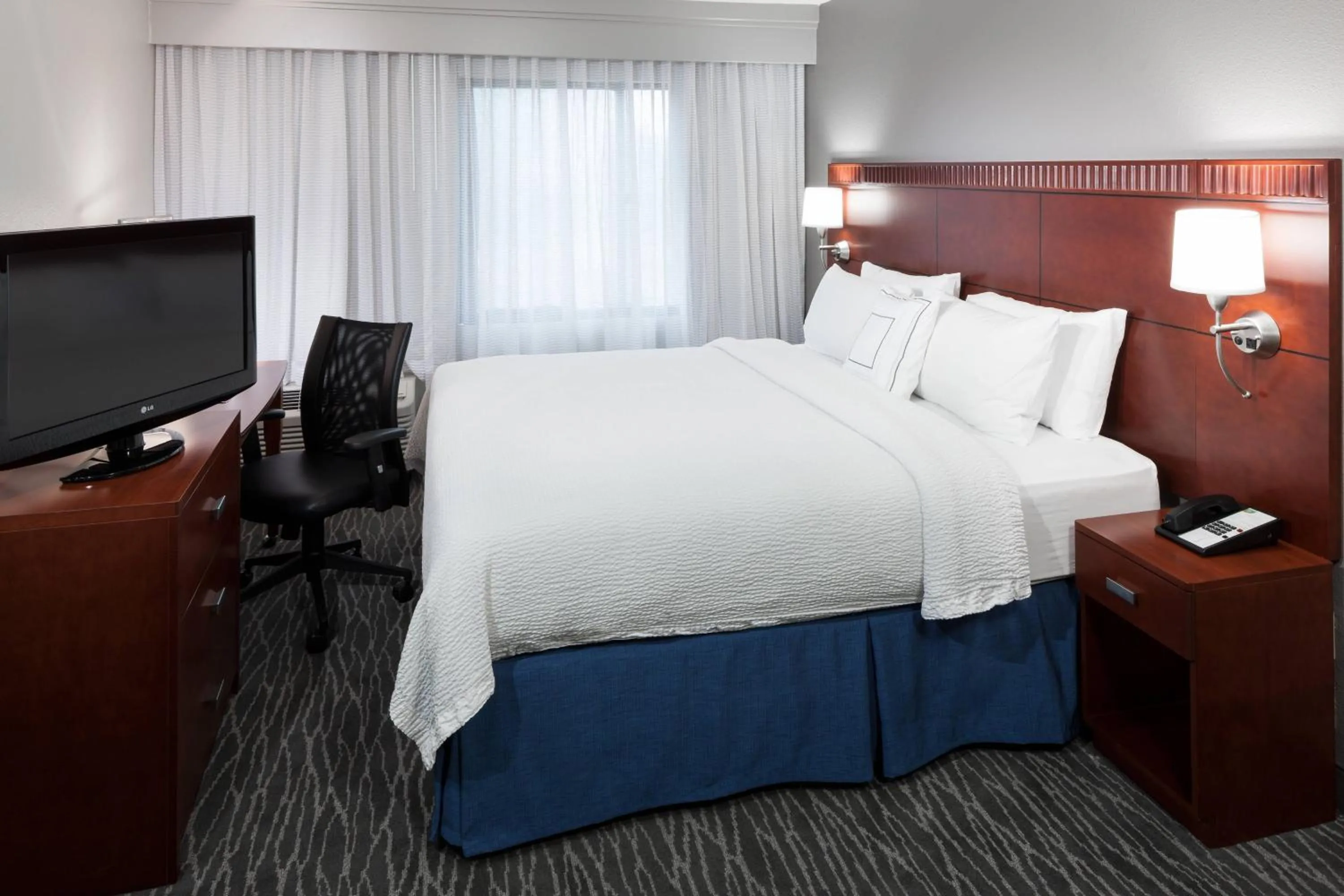 Bedroom, Bed in Courtyard by Marriott Waco