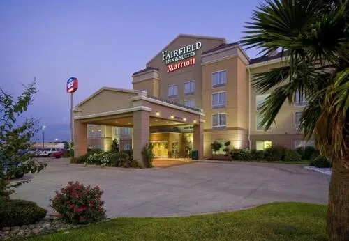 Property building in Fairfield Inn & Suites by Marriott Waco North