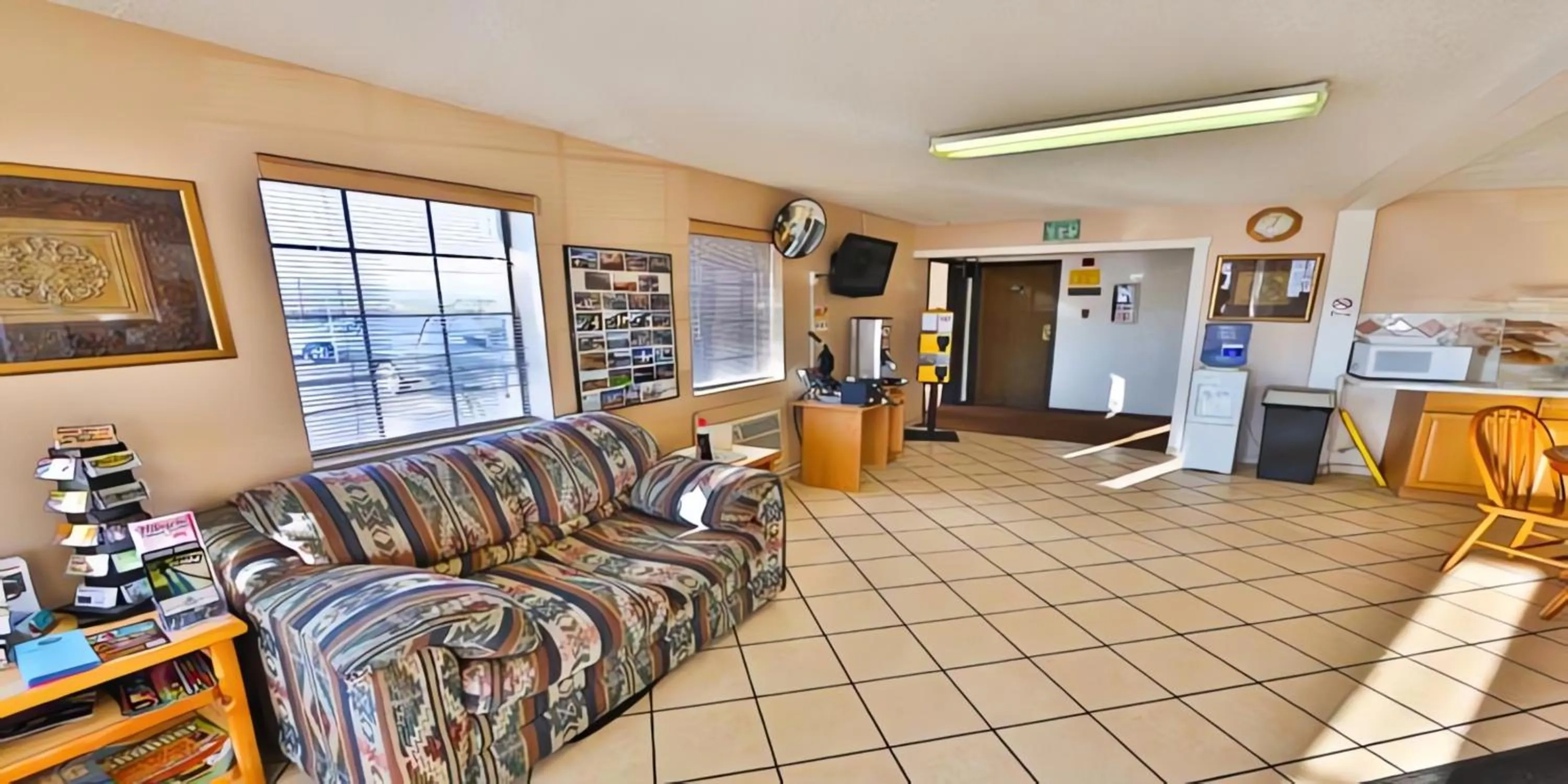 Seating area in Super 8 by Wyndham Lake Havasu City