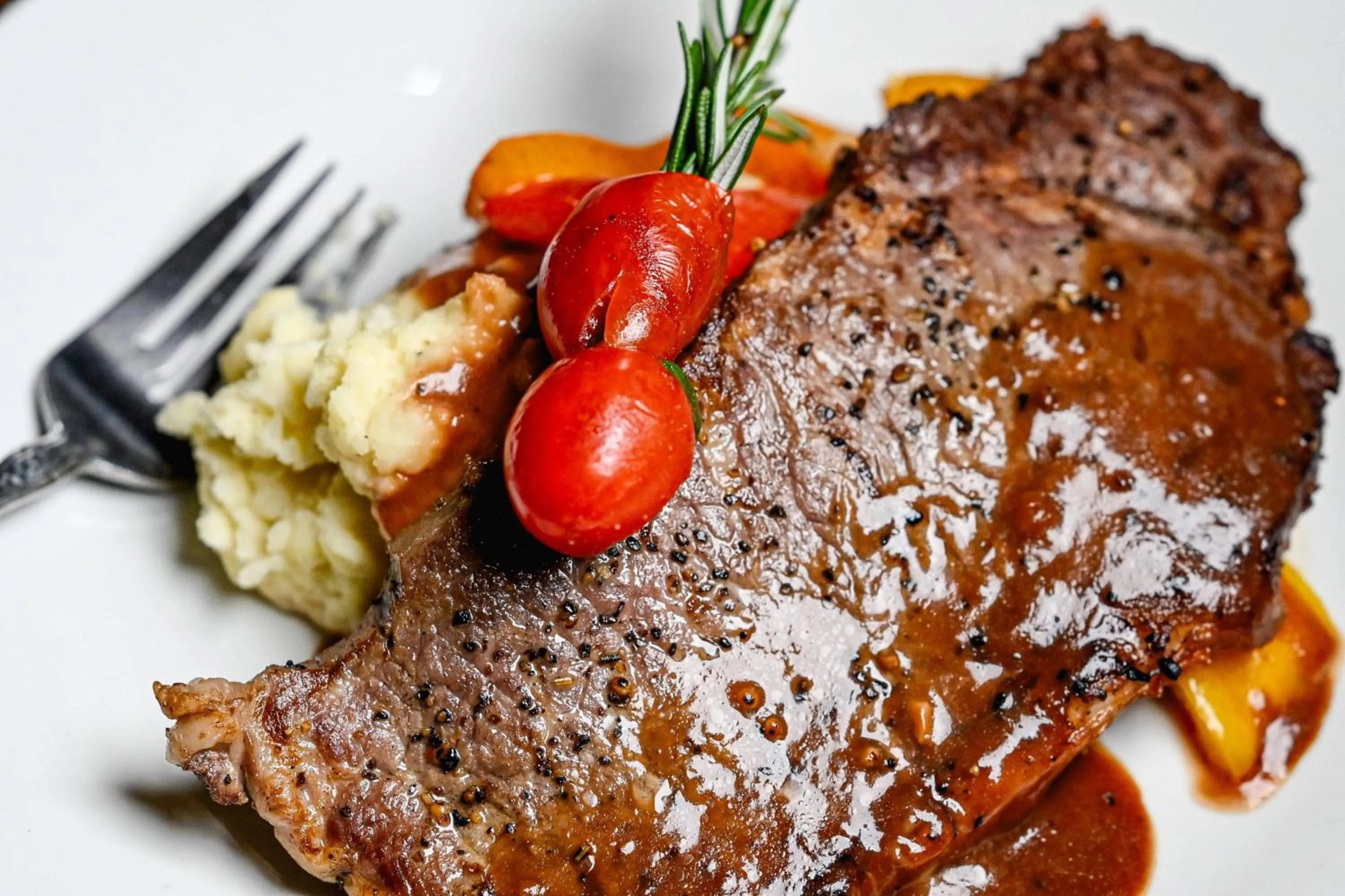 Lounge or bar in Courtyard by Marriott St. John's Newfoundland