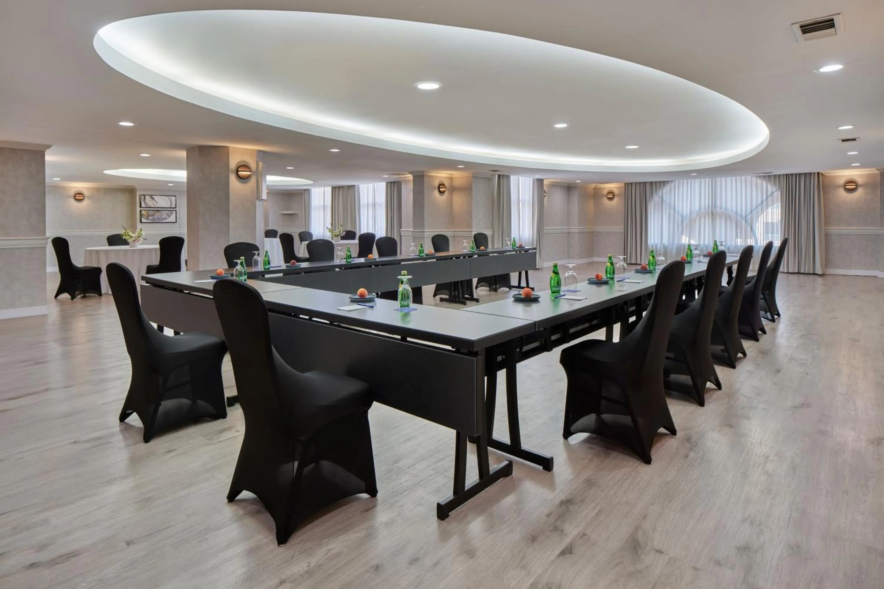 Meeting/conference room in Delta Hotels by Marriott Grand Okanagan Resort