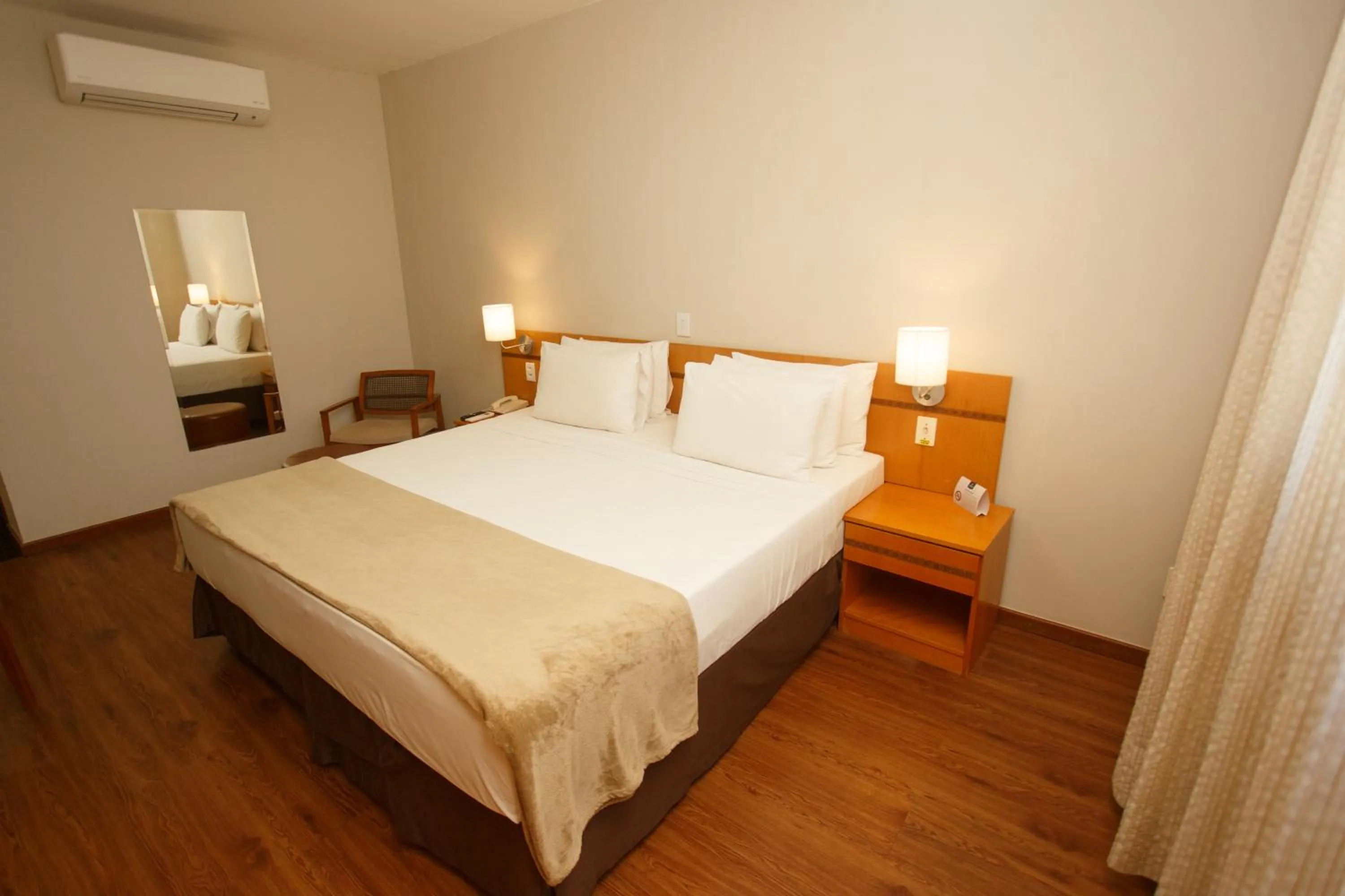 Bed in Vitoria Praia Hotel