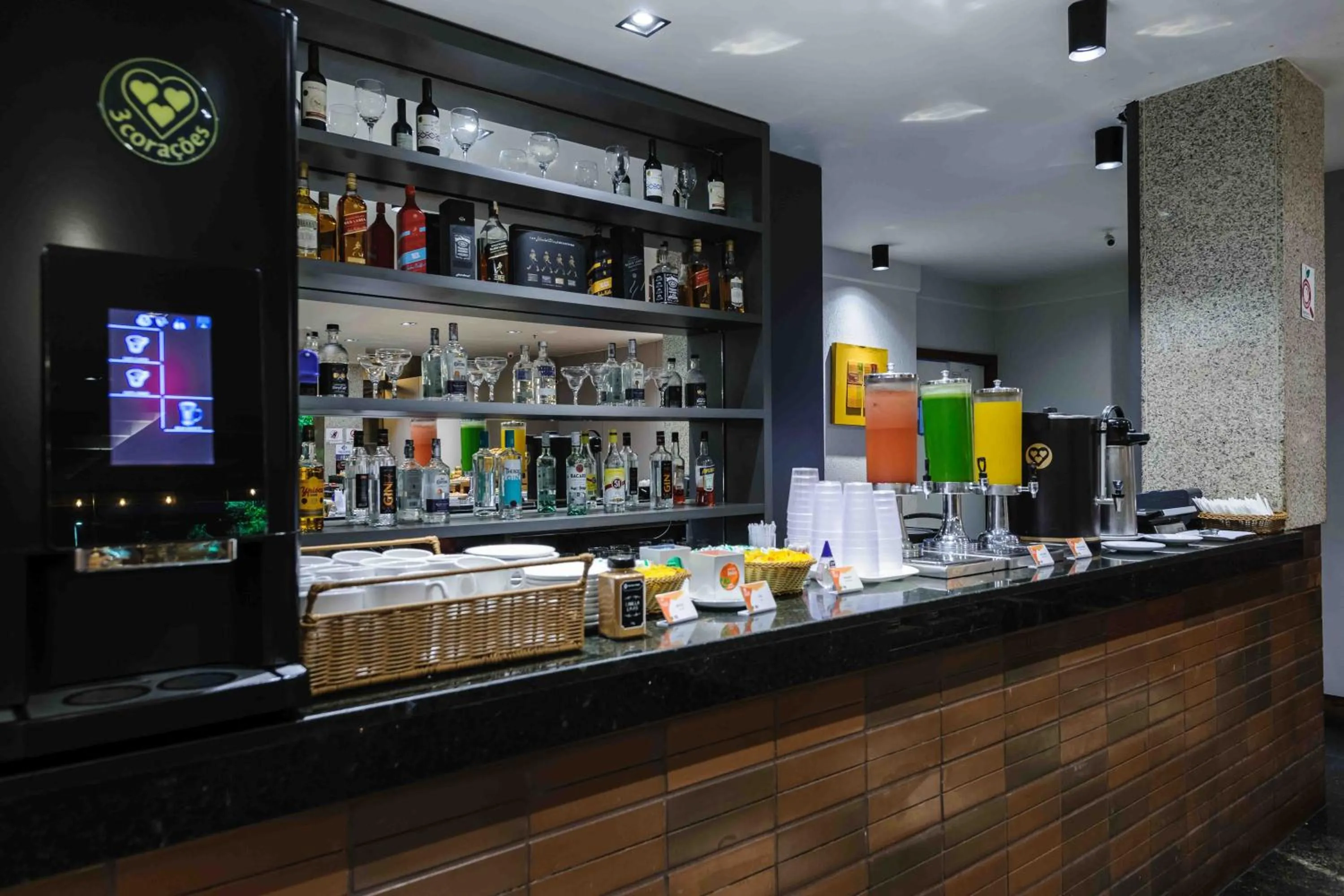 Lounge or bar in Vitoria Praia Hotel