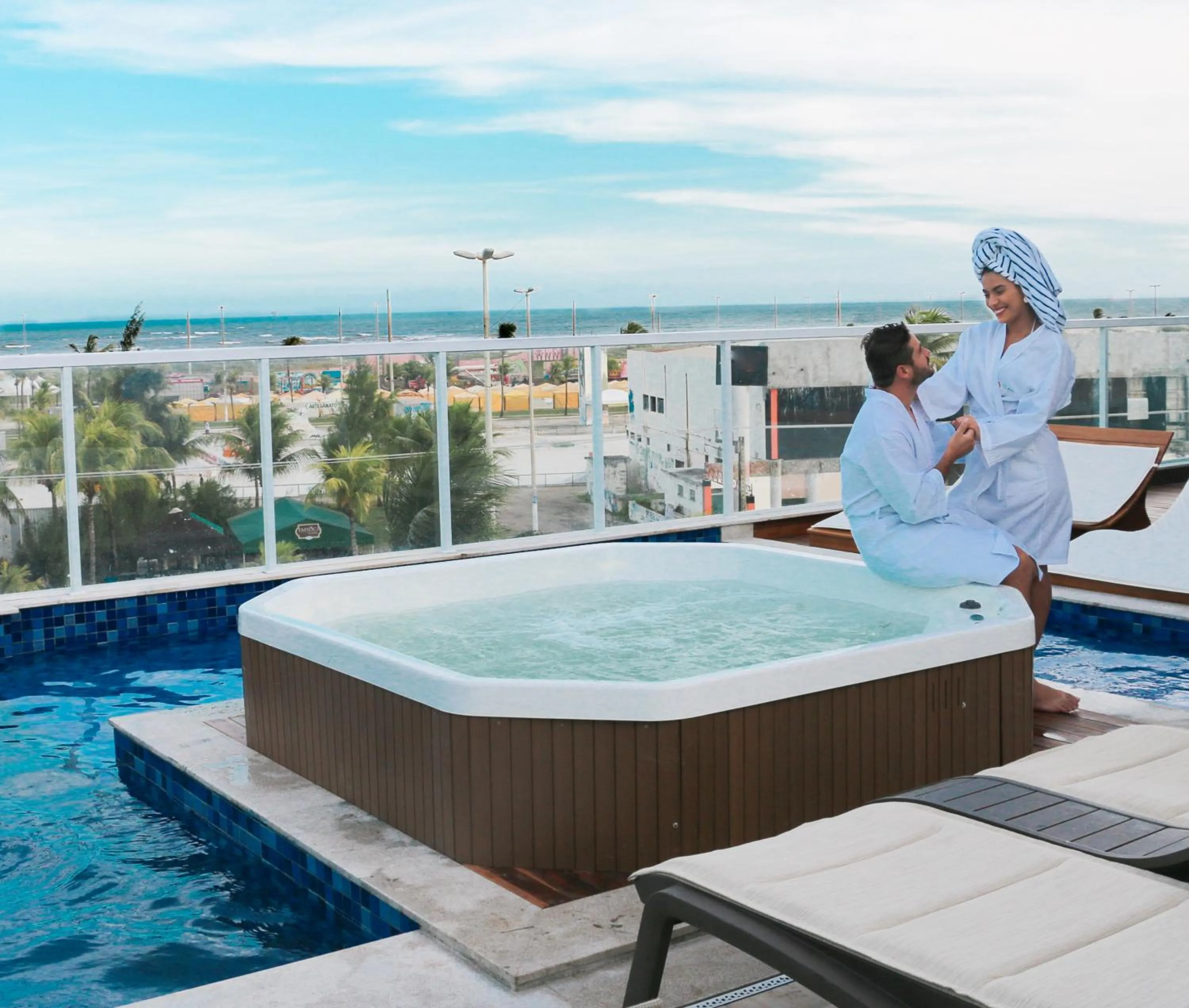 Hot Tub in Vidam Hotel Aracaju - Transamerica Collection