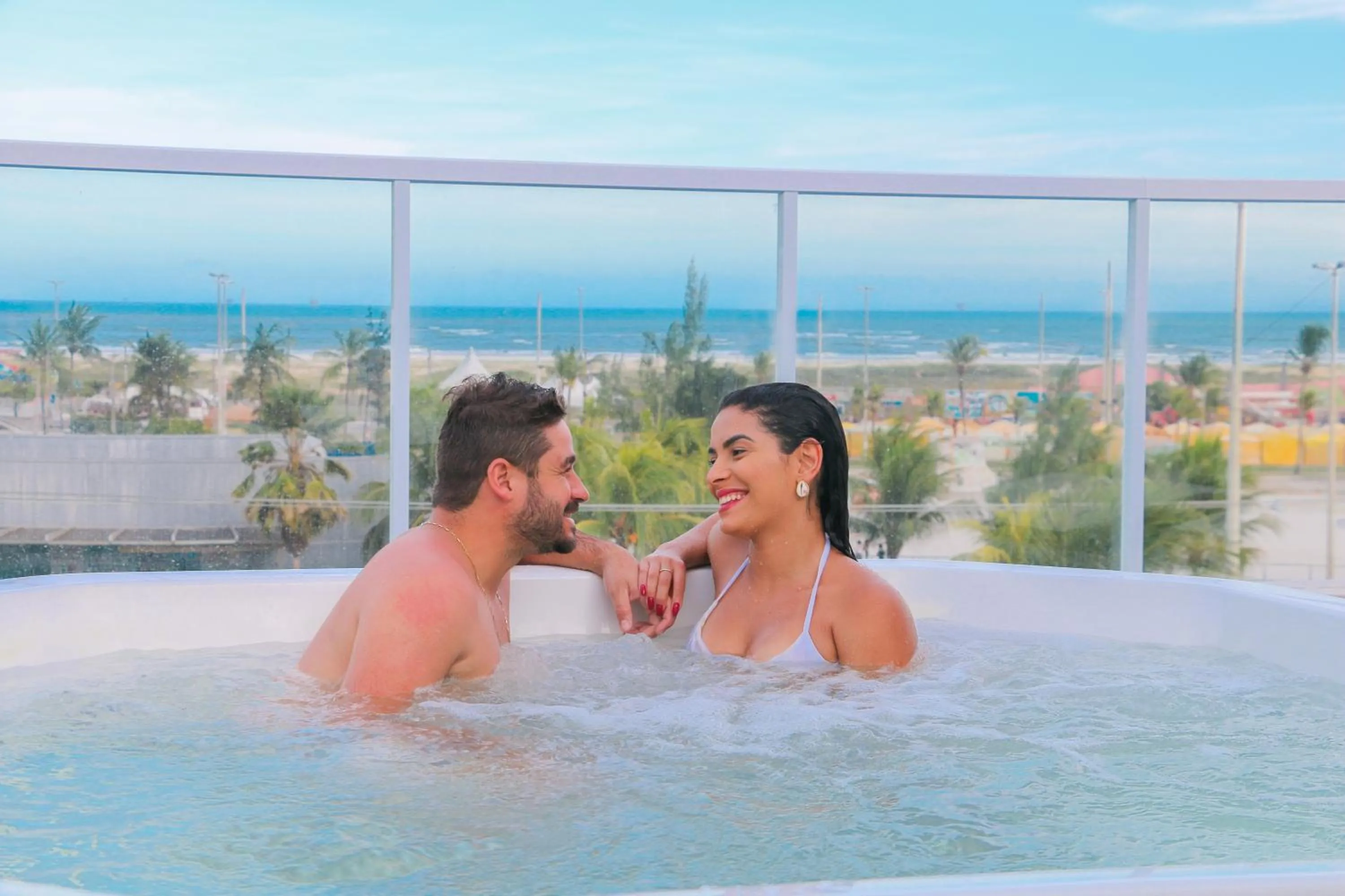 Hot Tub in Vidam Hotel Aracaju - Transamerica Collection