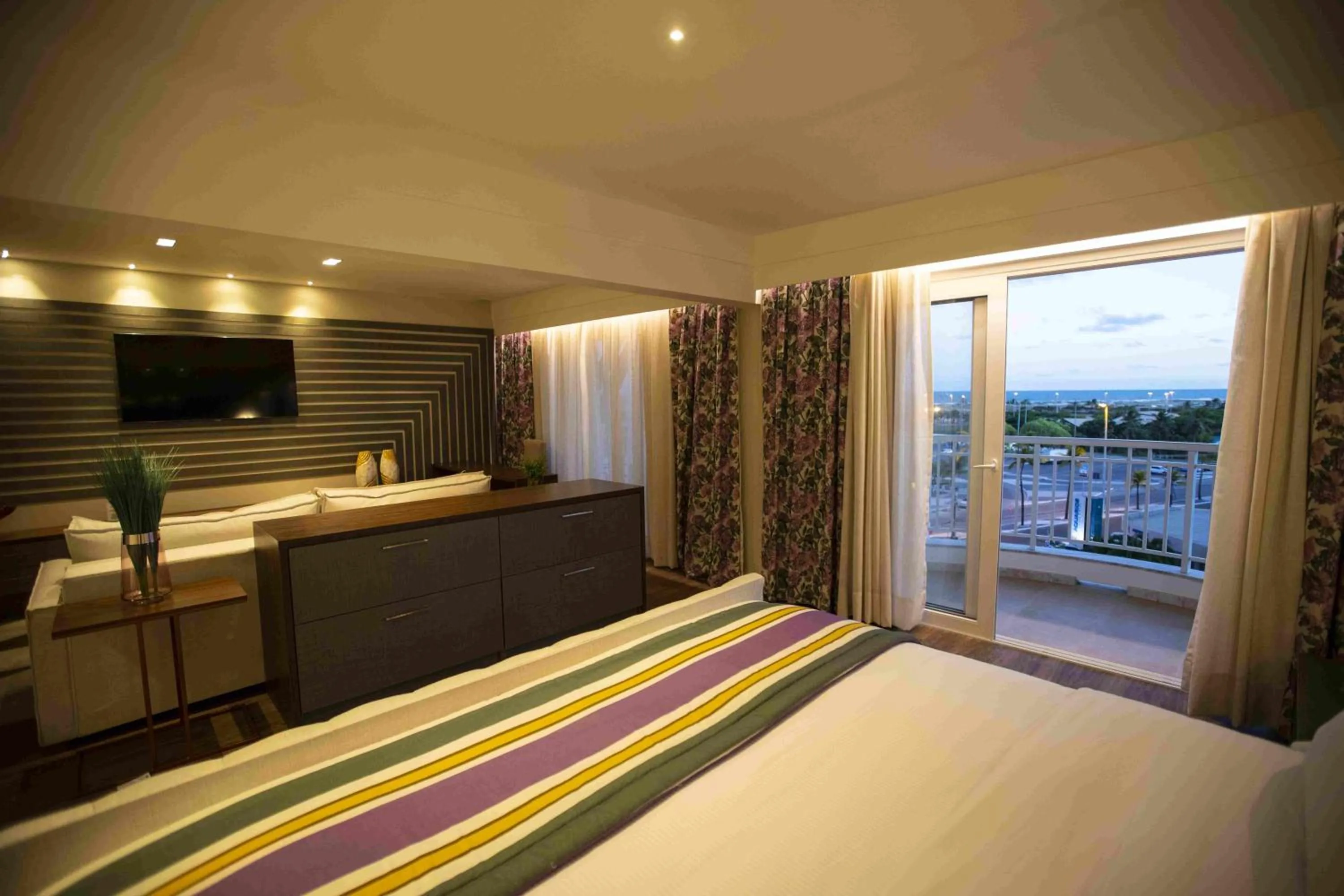 Bedroom, Bed in Vidam Hotel Aracaju - Transamerica Collection