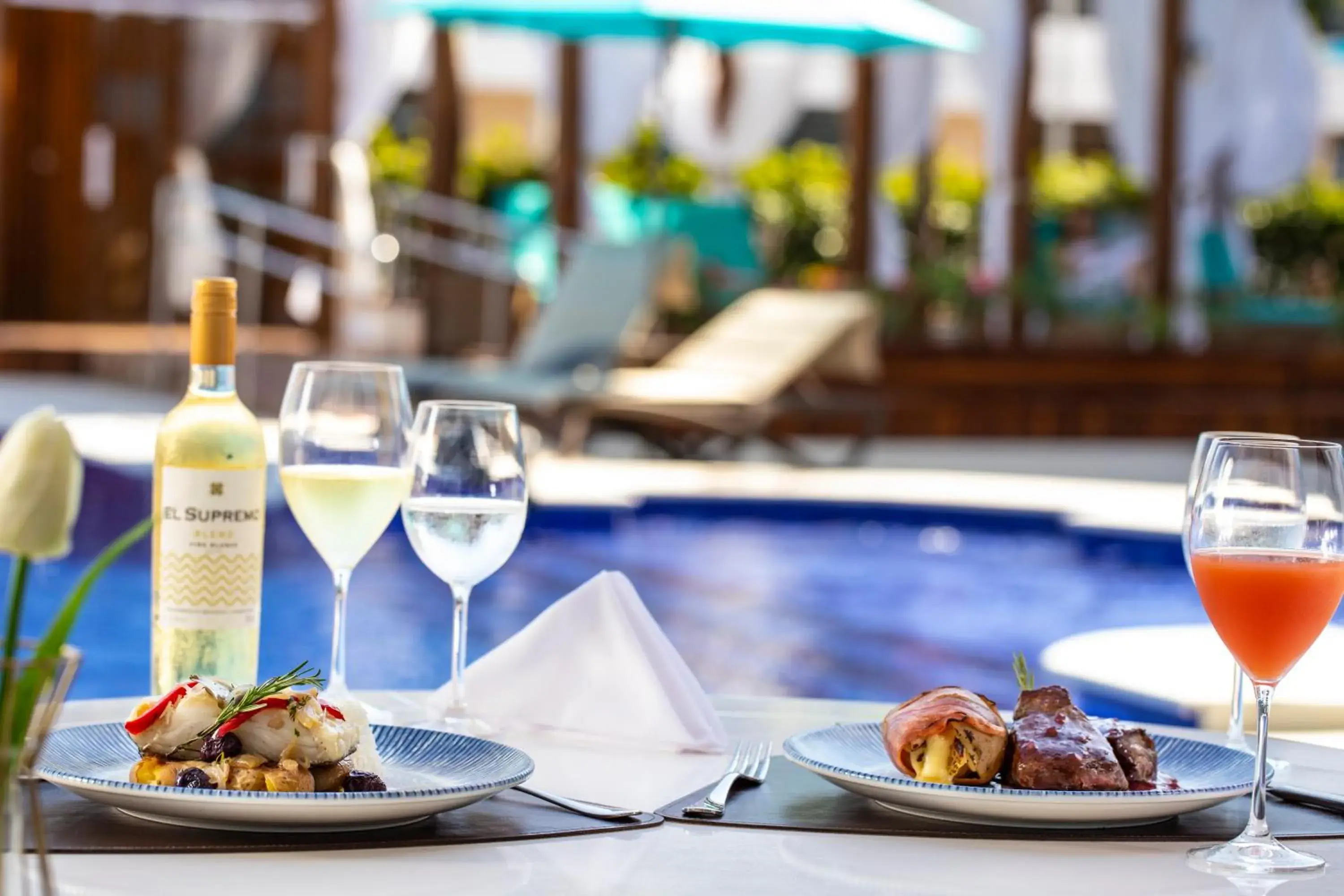 Lounge or bar in Vidam Hotel Aracaju - Transamerica Collection Lounge or bar in Vidam Hotel Aracaju - Transamerica Collection