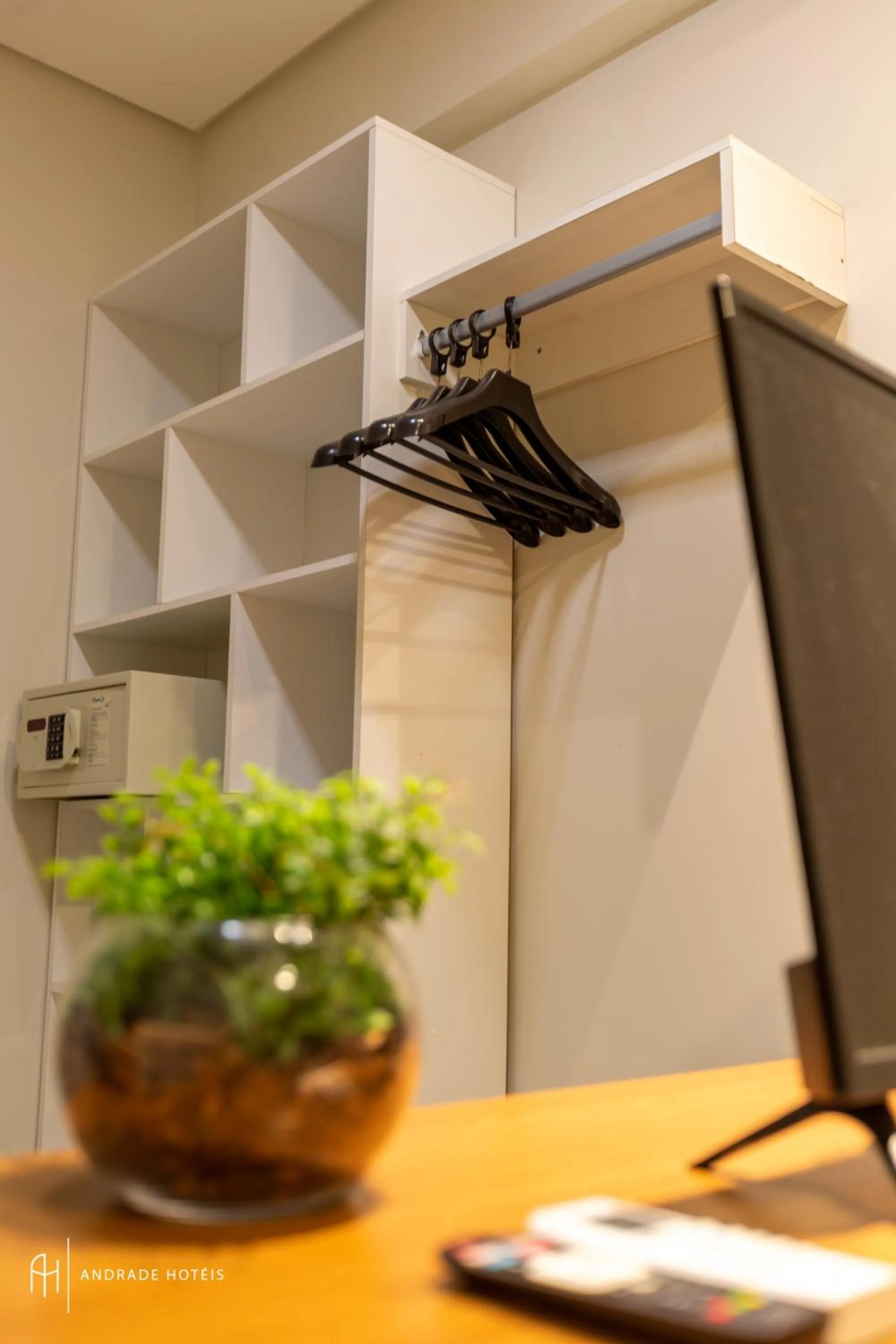 Photo of the whole room in Rede Andrade Solmar