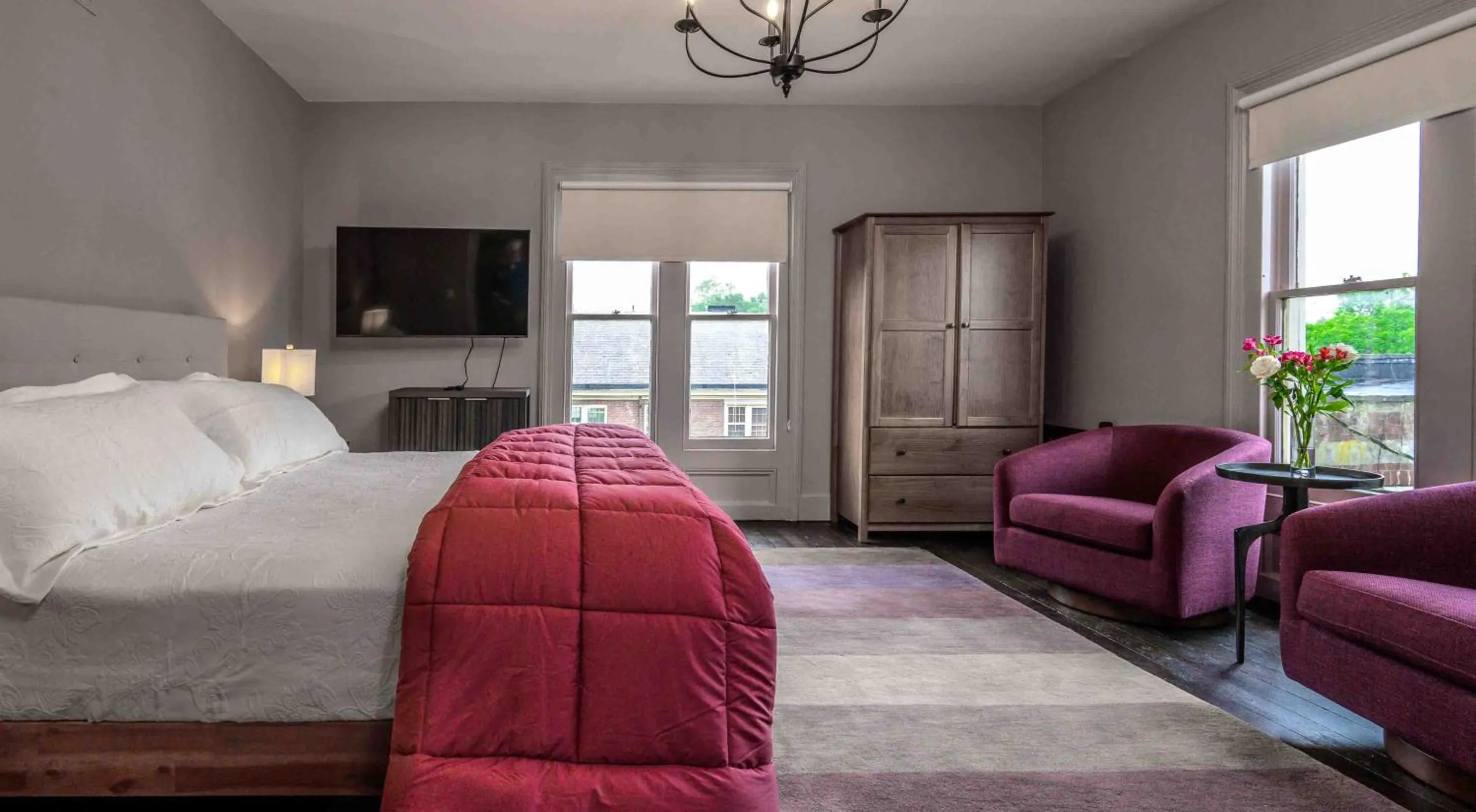 Bedroom, Bed in Station Inn Pawling