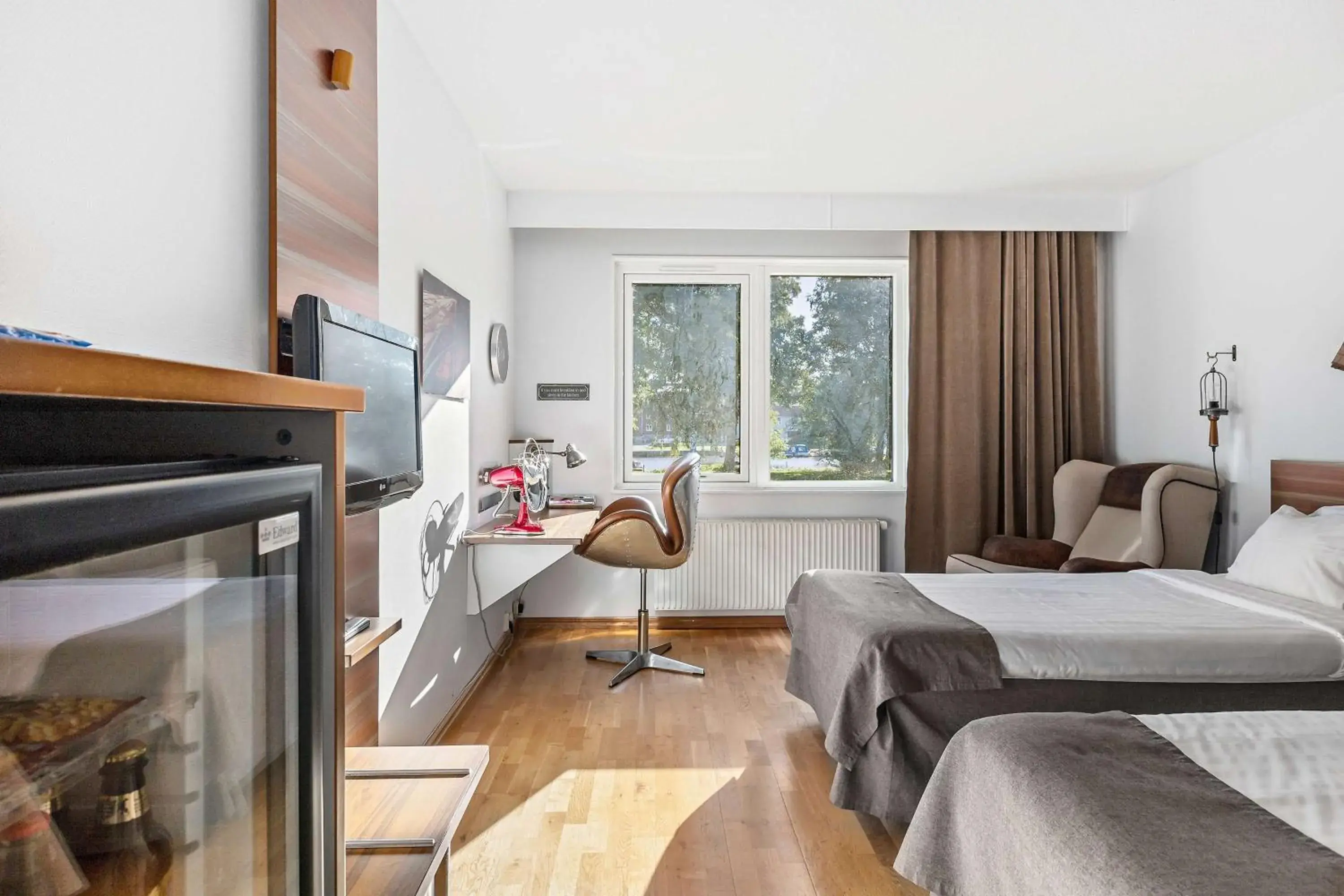 Standard Twin Room with Lake View in Best Western Hotel Norra Vattern Standard Twin Room with Lake View in Best Western Hotel Norra Vattern