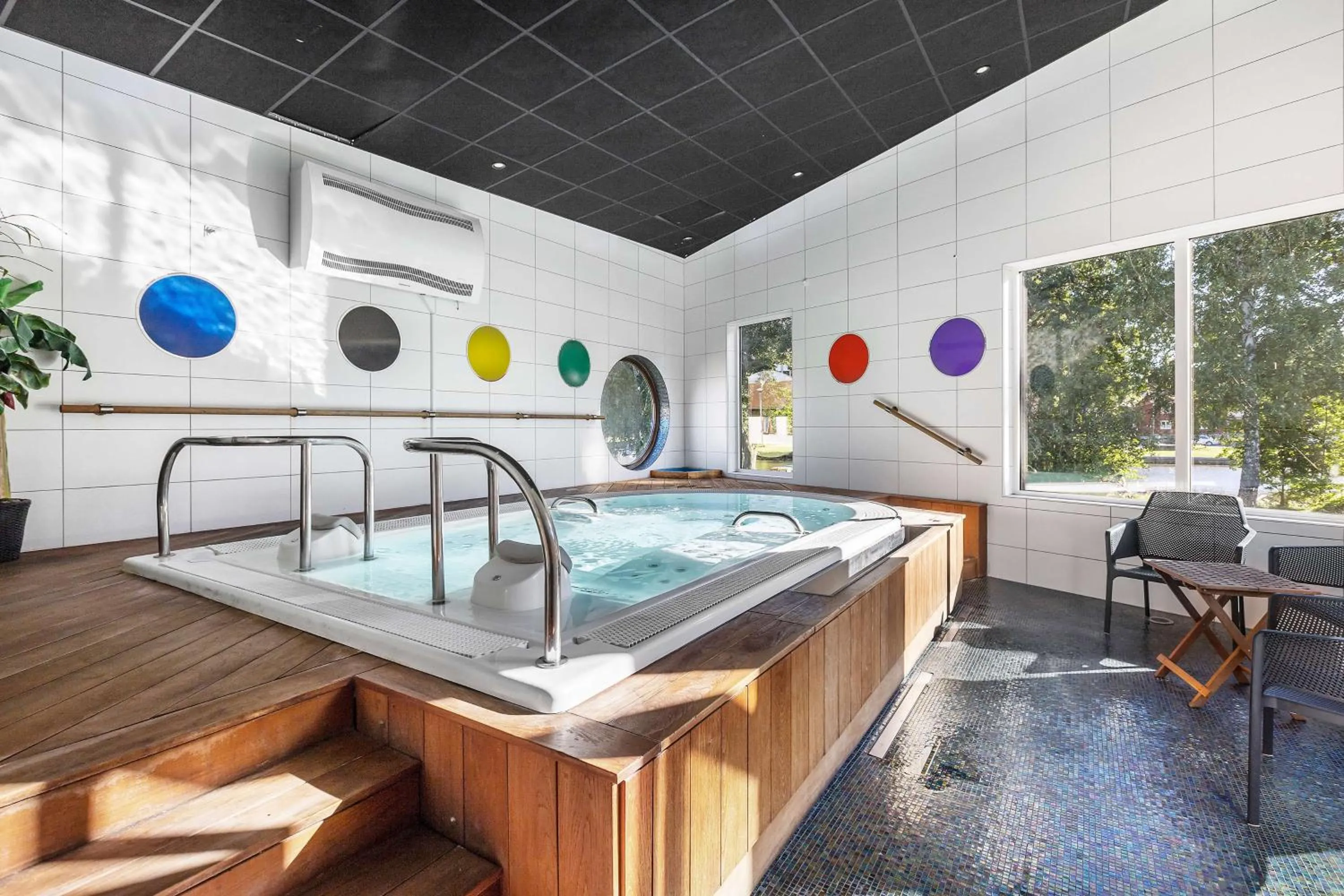 Pool view in Best Western Hotel Norra Vattern