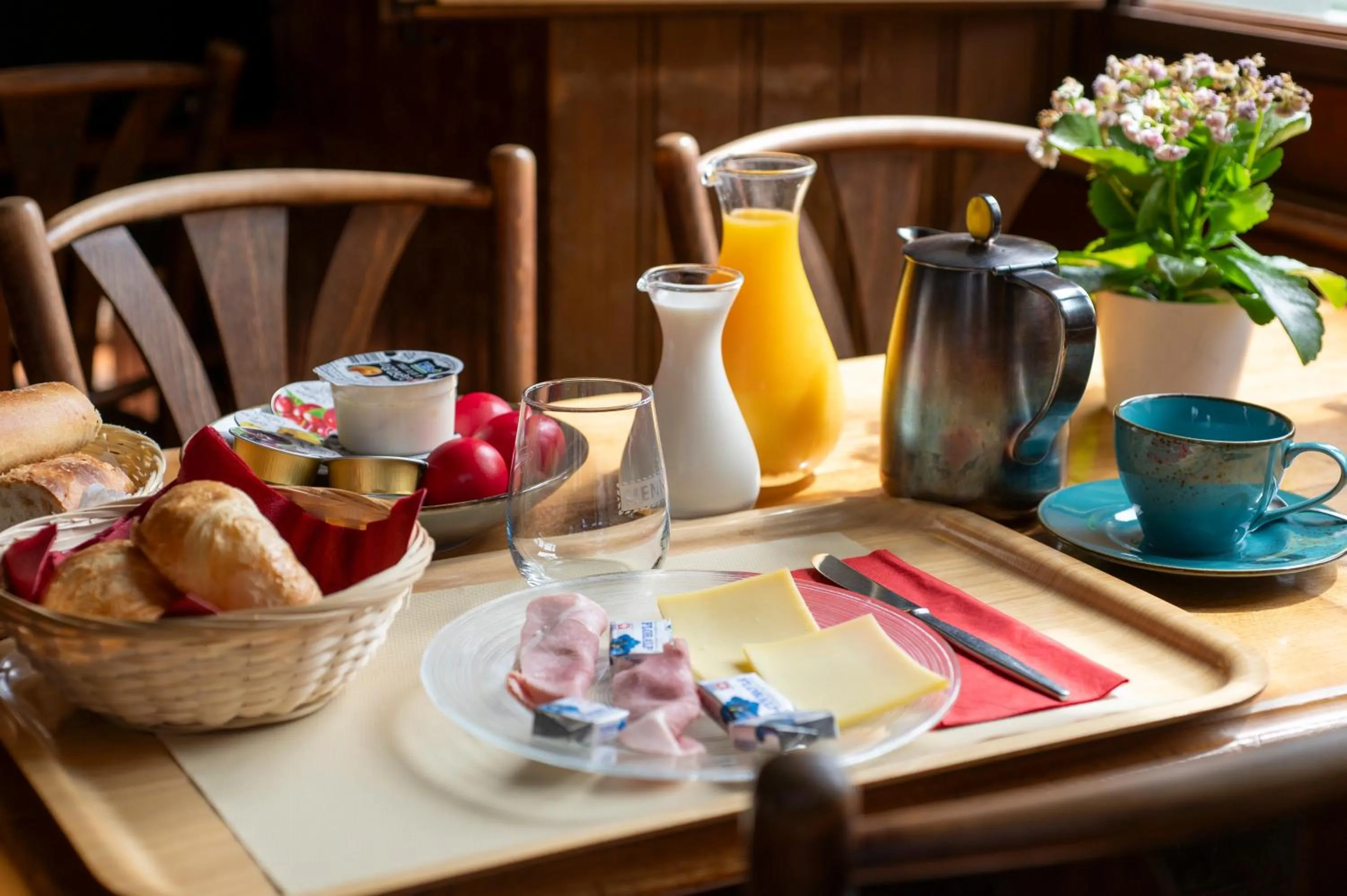Breakfast in Hotel de la Place