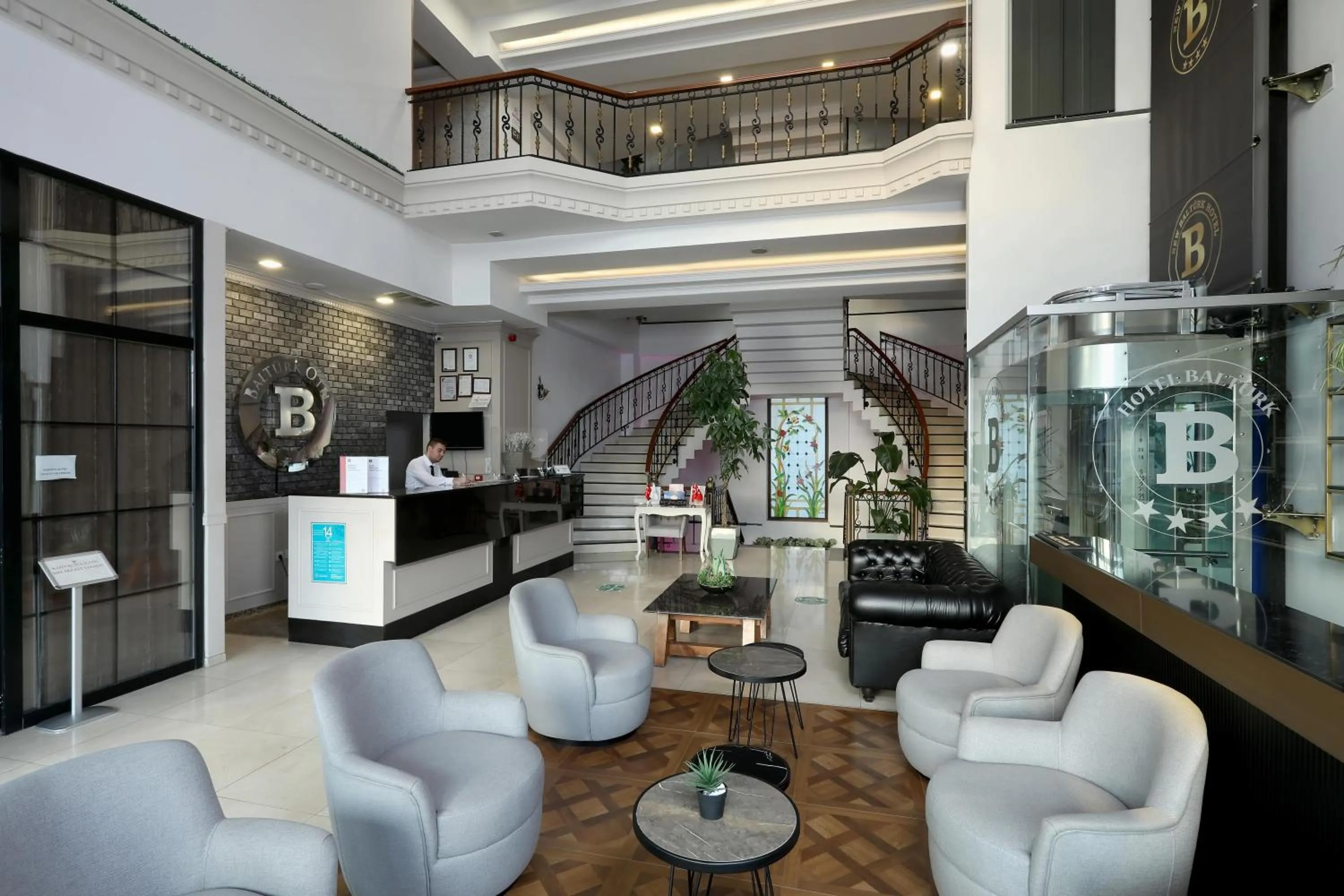 Lobby or reception in New Balturk Hotel Izmit