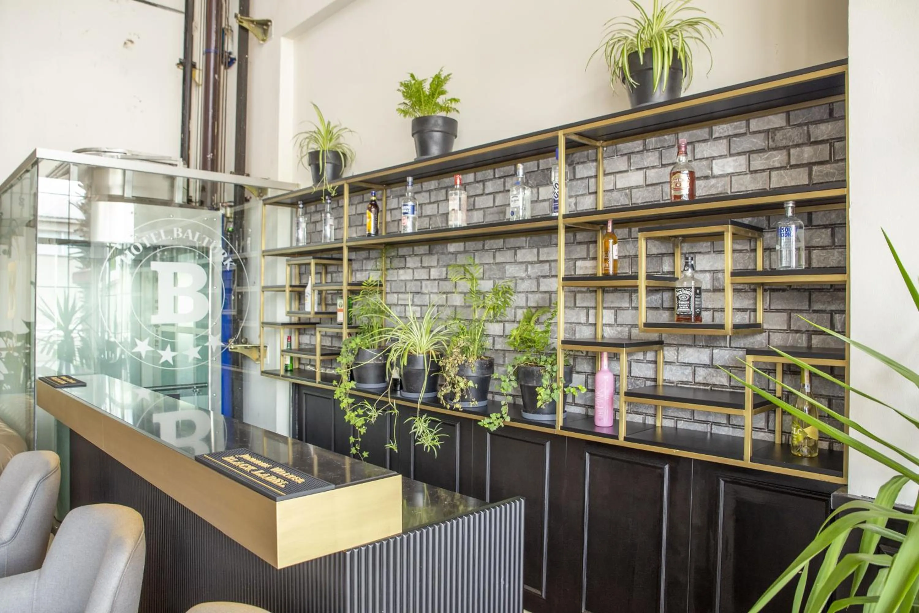 Lounge or bar in New Balturk Hotel Izmit