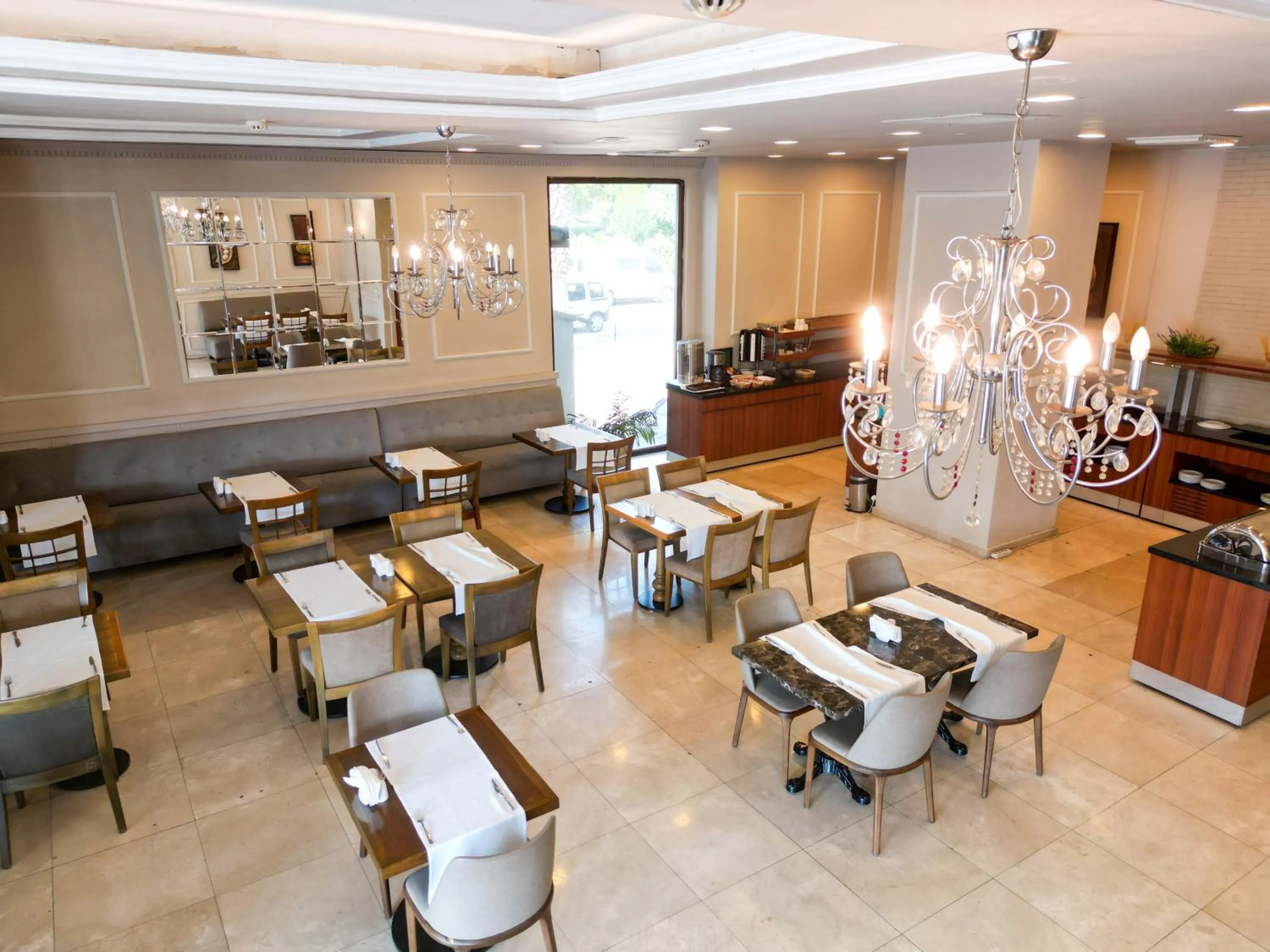 Restaurant/places to eat in New Balturk Hotel Izmit