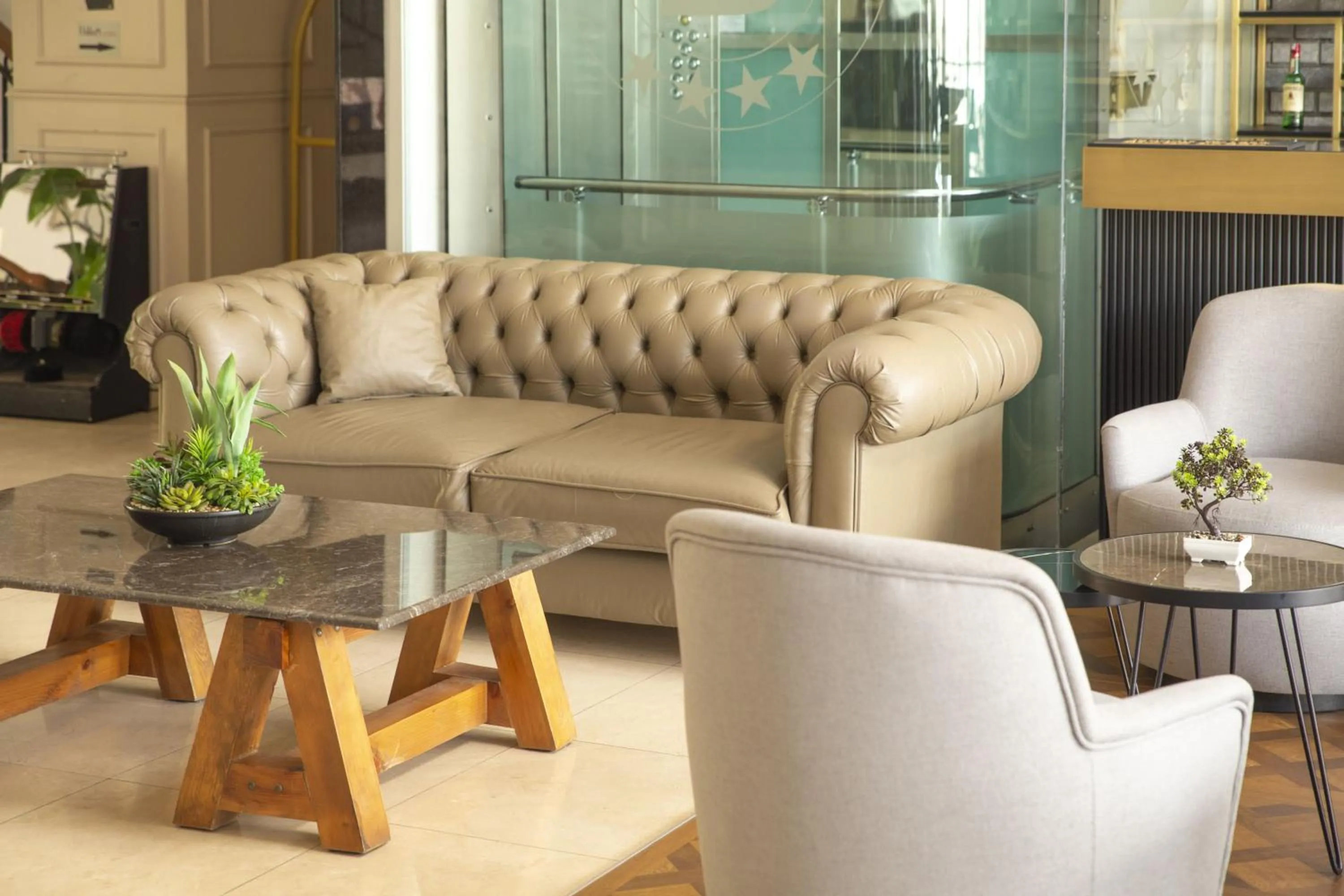 Seating area in New Balturk Hotel Izmit