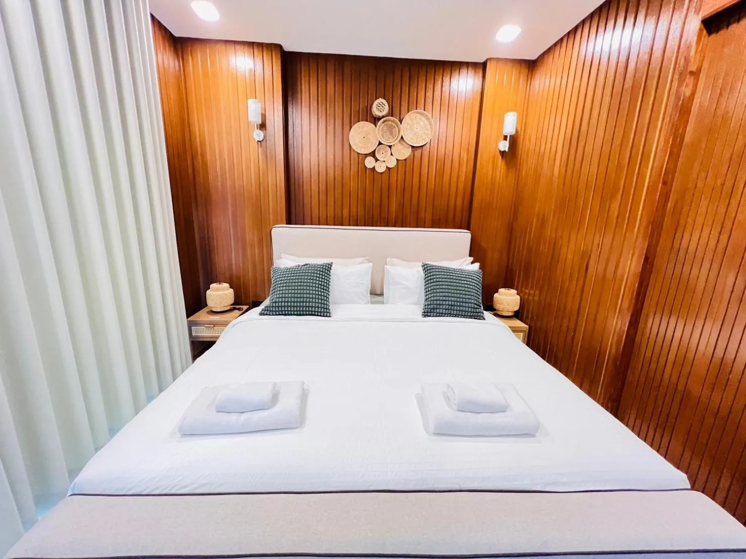 Photo of the whole room, Bed in Royal Sammuk Villa